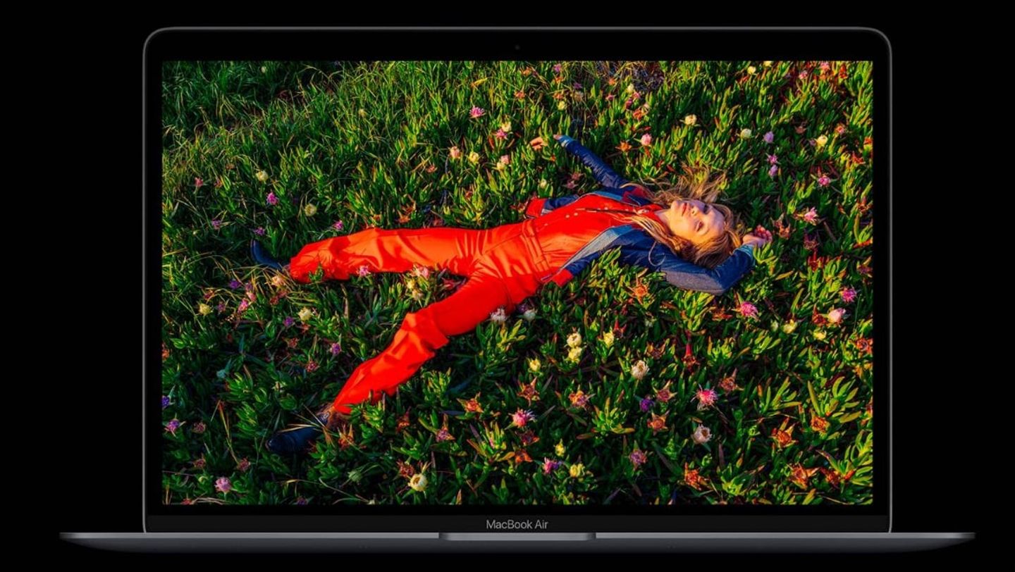 LP_Macbook-Air_13-Nov_17-min.jpg LP_Macbook-Air_13-Nov_17-min.jpg