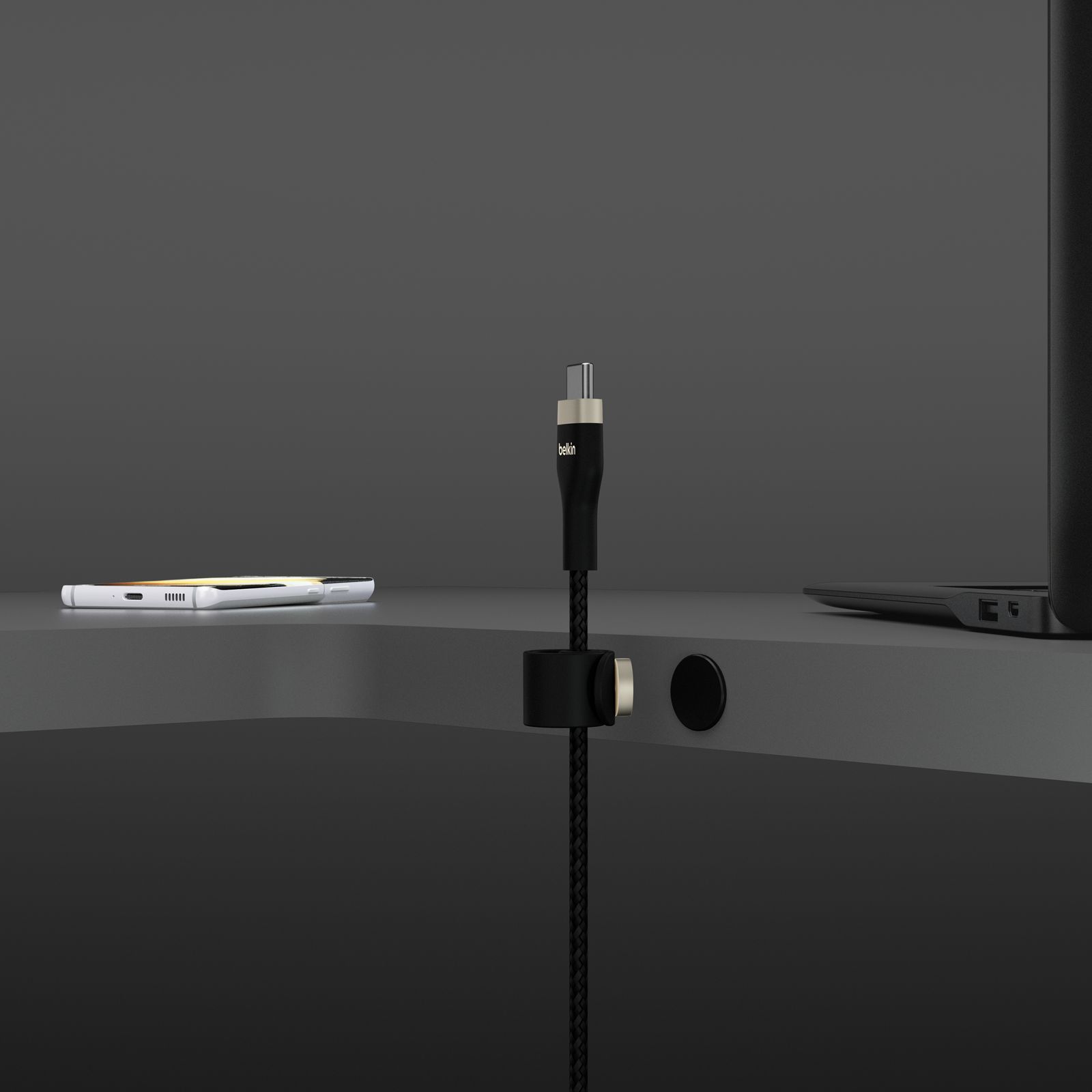 belkin D100 Type C to Type C 6.6 Feet (2M) Cable (Black) belkin D100 Type C to Type C 6.6 Feet (2M) Cable (Black)_4