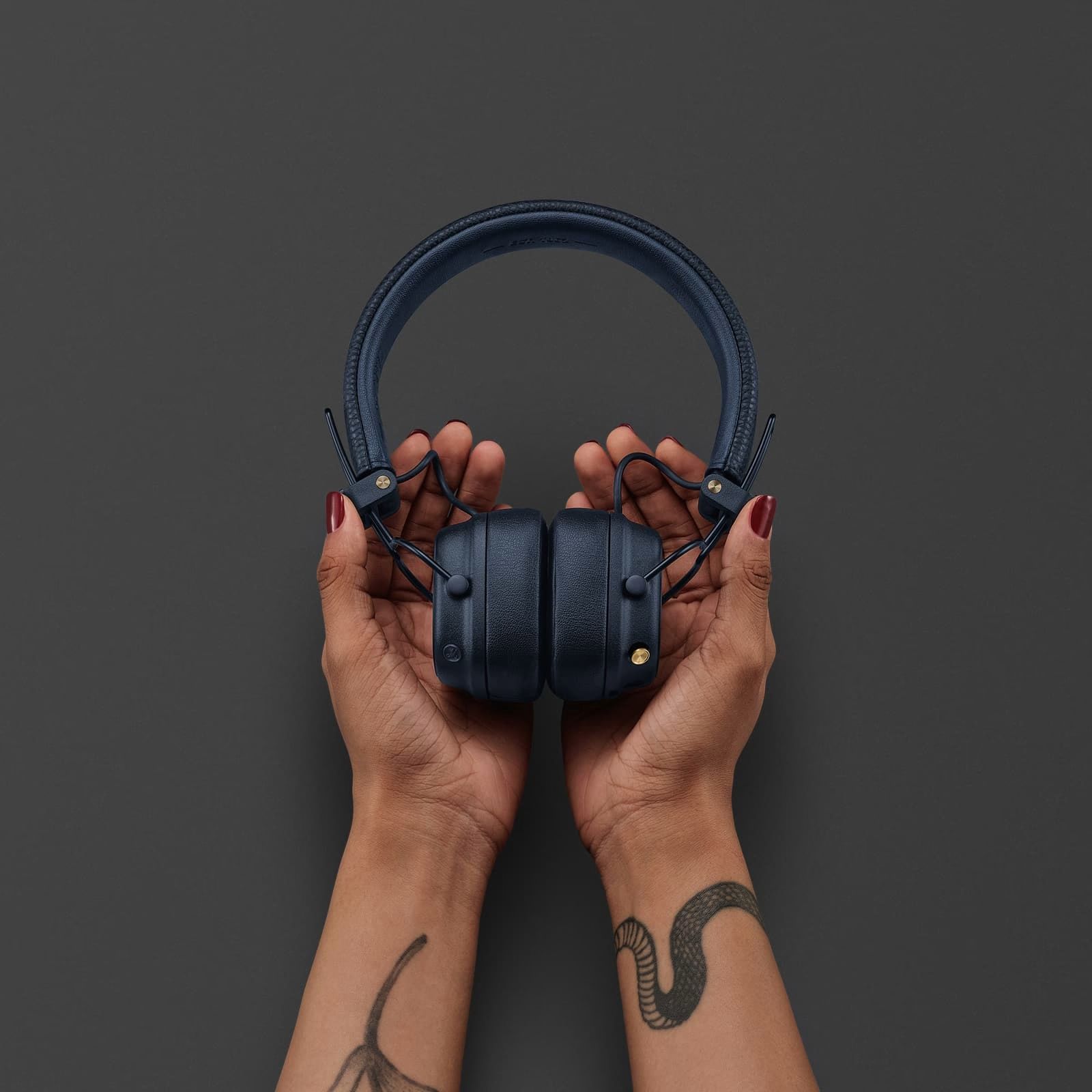 Marshall Major V Bluetooth Headphone with Mic (100 Hours Playtime, On Ear, Midnight Blue) Marshall Major V Bluetooth Headphone with Mic (100 Hours Playtime, On Ear, Midnight Blue)_6