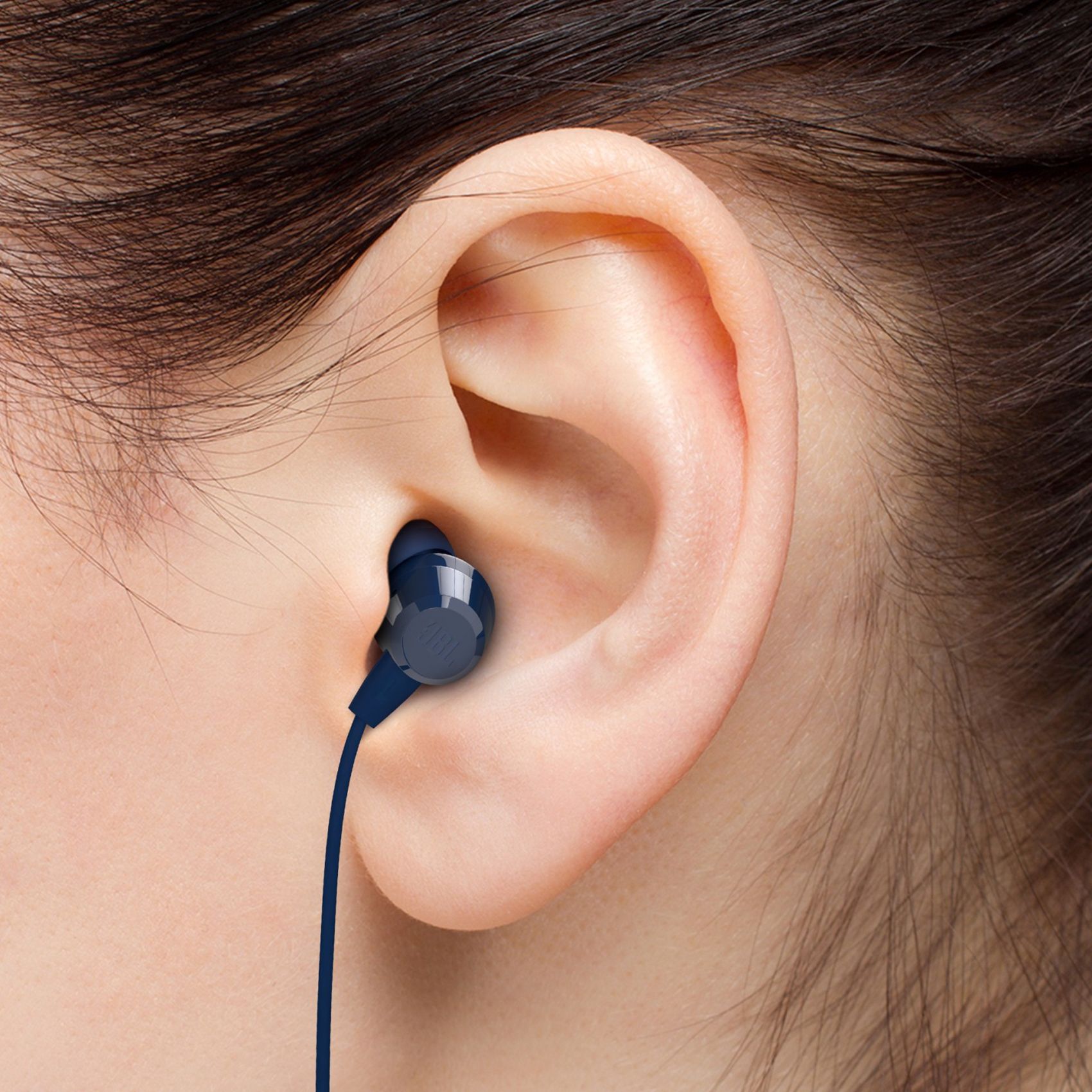 JBL T50HIBLUIN Wired Earphone with Mic (In Ear, Blue) JBL T50HIBLUIN Wired Earphone with Mic (In Ear, Blue)_5