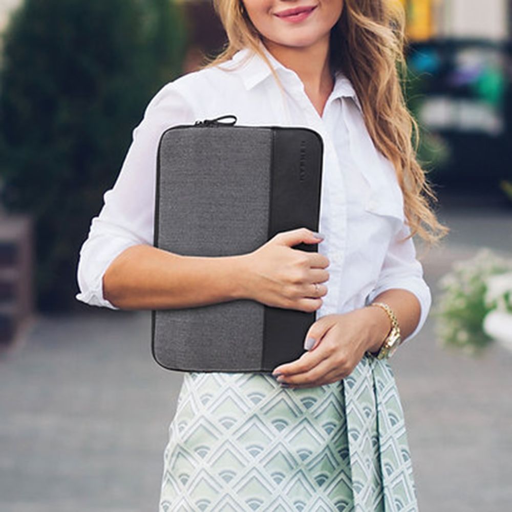 HYPHEN ESSE 301 Fabric, Polyester Laptop Sleeve for 13.3 Inch Laptop (Stylish Design with Carry Strap, Black)_6