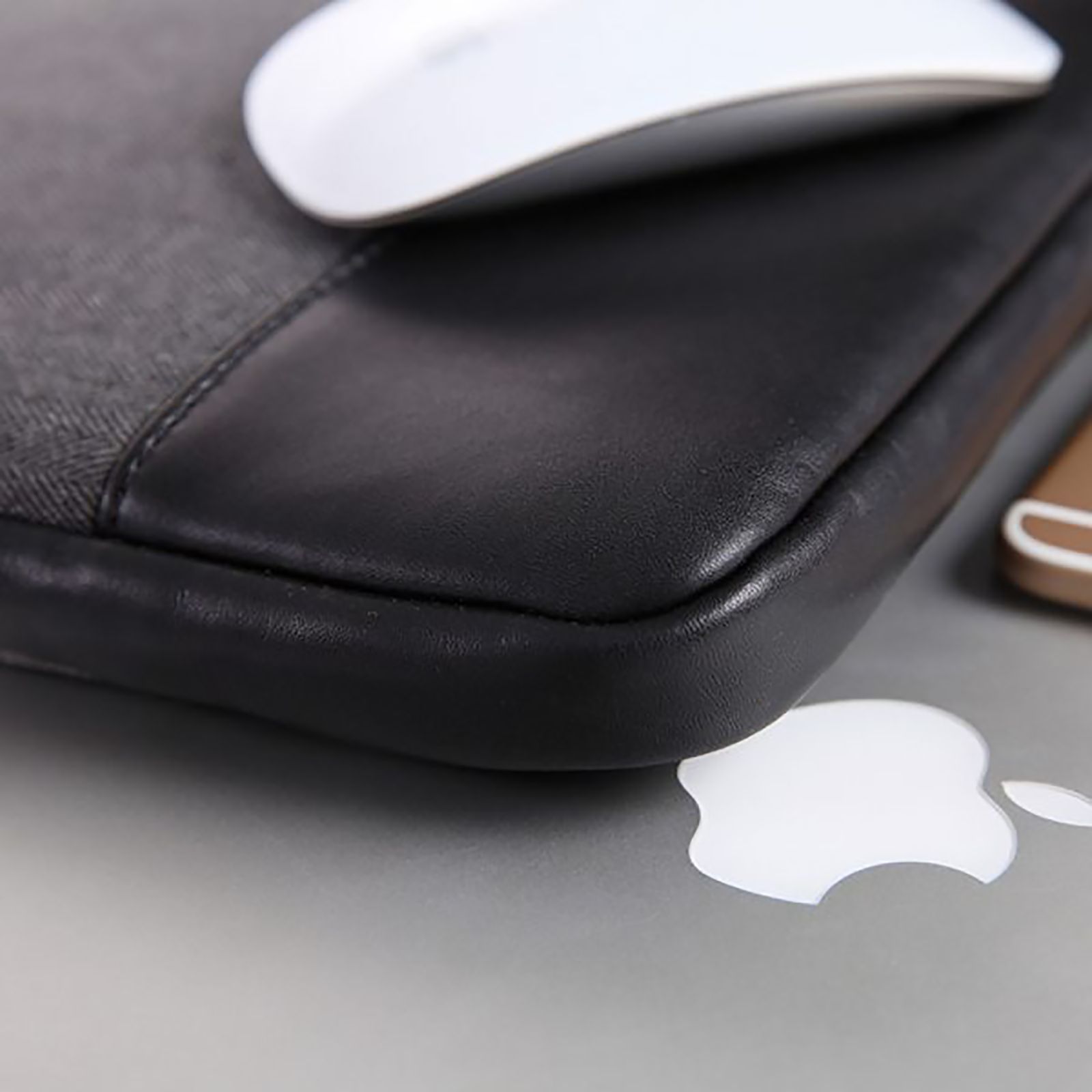 HYPHEN ESSE 301 Fabric, Polyester Laptop Sleeve for 13.3 Inch Laptop (Stylish Design with Carry Strap, Black)_10