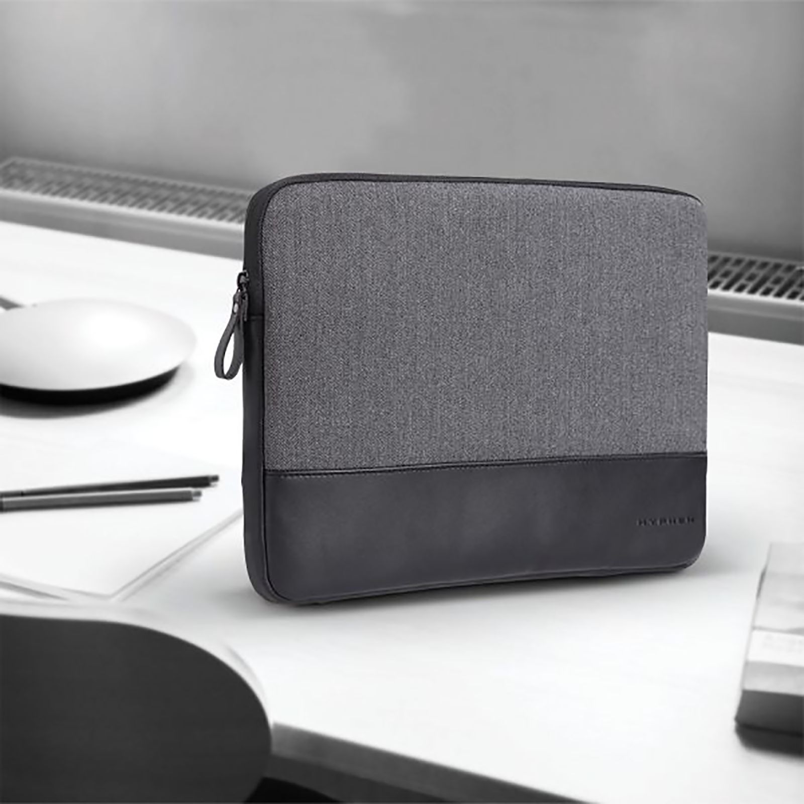 HYPHEN ESSE 301 Fabric, Polyester Laptop Sleeve for 13.3 Inch Laptop (Stylish Design with Carry Strap, Black)_5