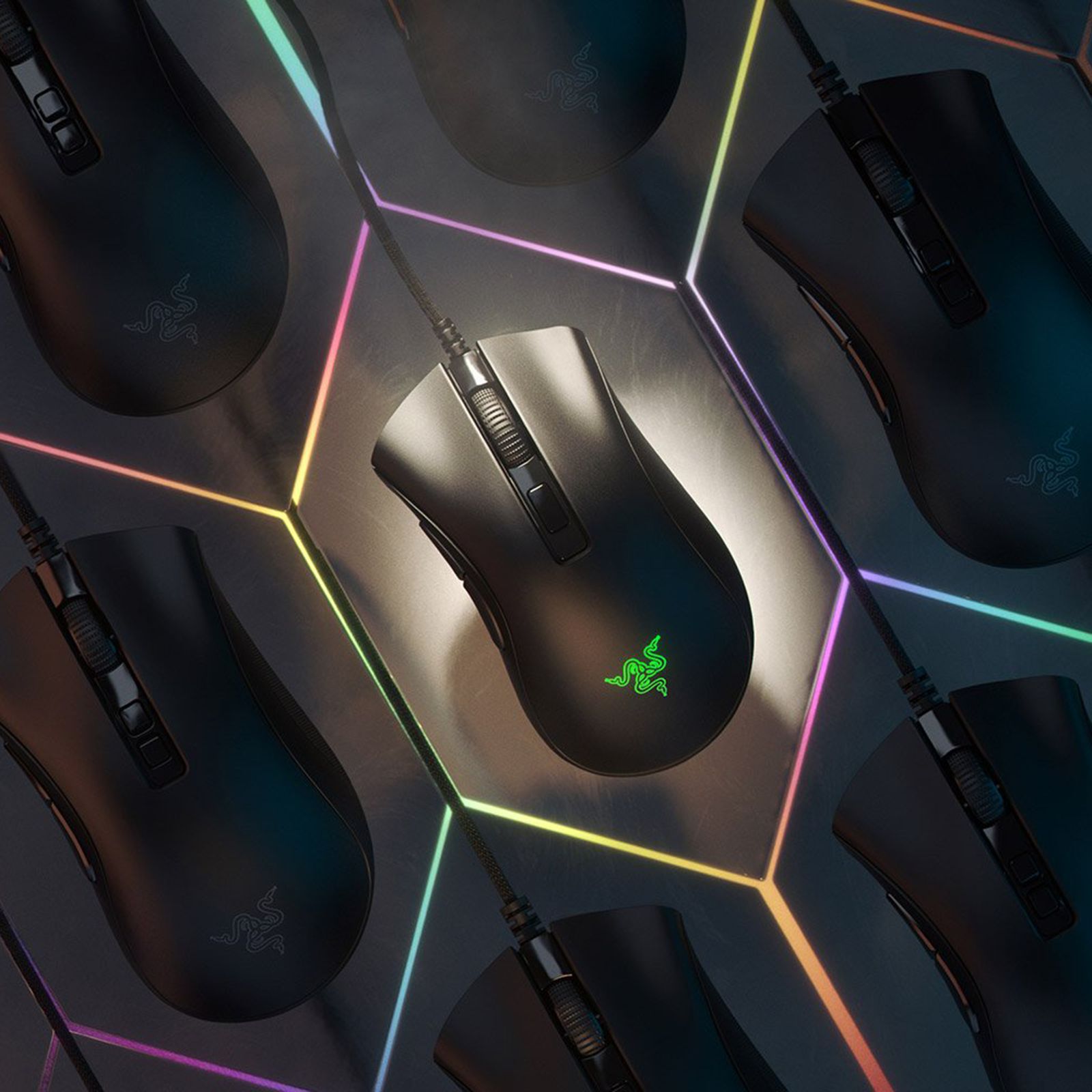 RAZER DeathAdder V2 Mini Wired Optical Gaming Mouse with Customizable Buttons (8500 DPI, RGB Backlit, Black) RAZER DeathAdder V2 Mini Wired Optical Gaming Mouse with Customizable Buttons (8500 DPI, RGB Backlit, Black)_5