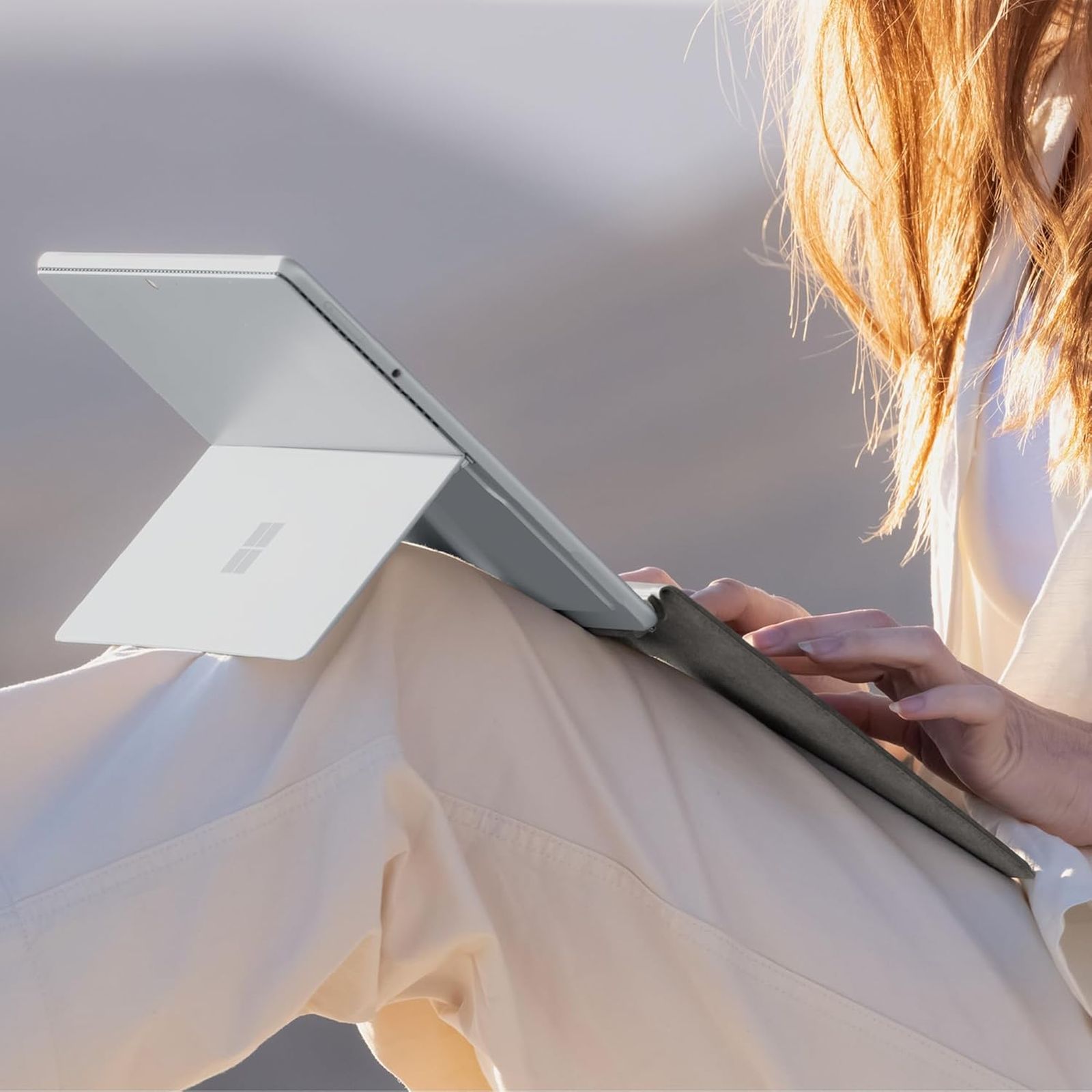 Microsoft EP2-01831 Wireless Keyboard Case for Surface Pro (11th Gen) with Slim Pen (78 Backlit Keys, Platinum) Microsoft EP2-01831 Wireless Keyboard Case for Surface Pro (11th Gen) with Slim Pen (78 Backlit Keys, Platinum)_7