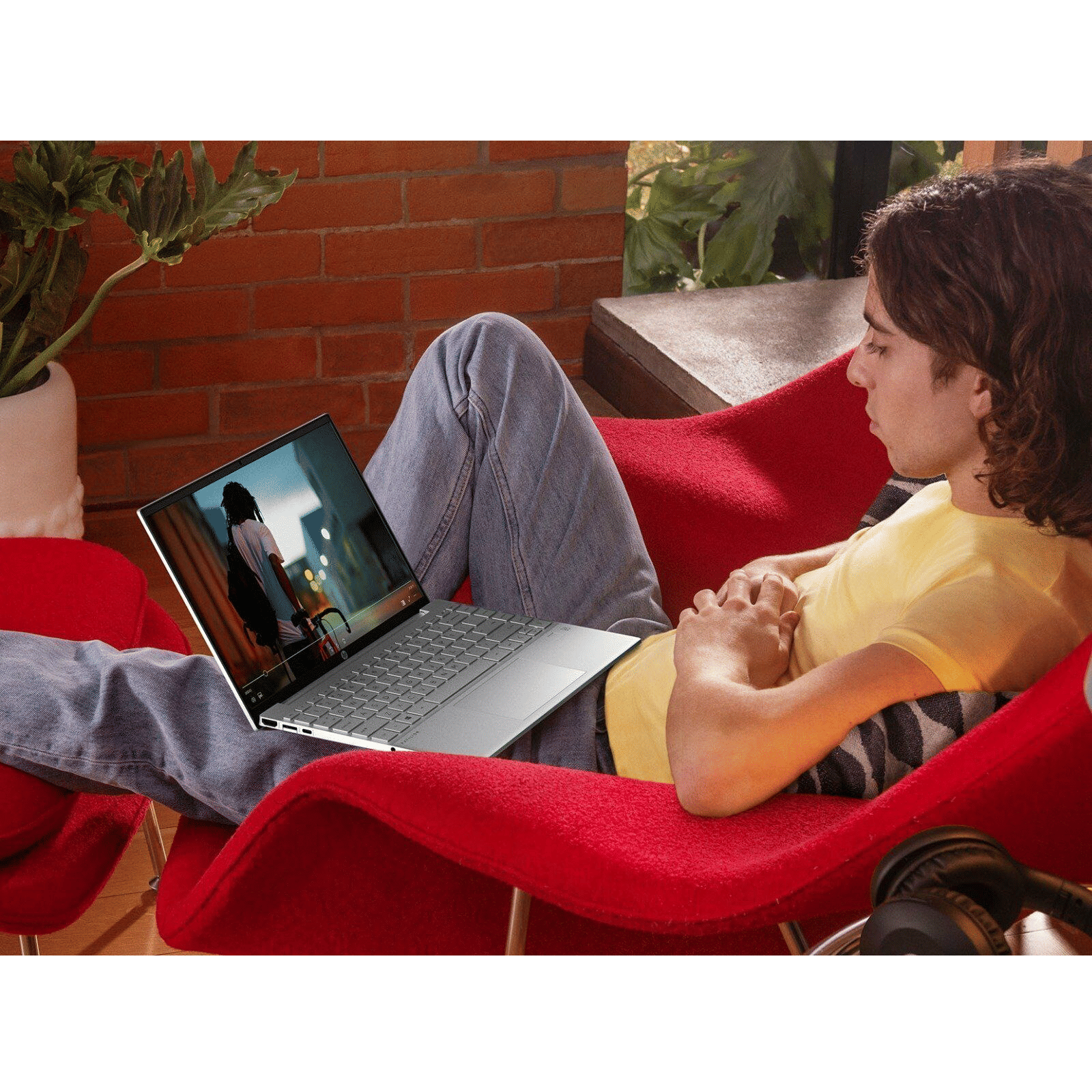 HP Pavilion Aero BE2057AU AMD Ryzen 5 (13.3 inch, 16GB, 512GB, Windows 11 Home, MS Office 2021, AMD Radeon, WUXGA IPS Display, Natural Silver, SM-A346ELVEINS)_11