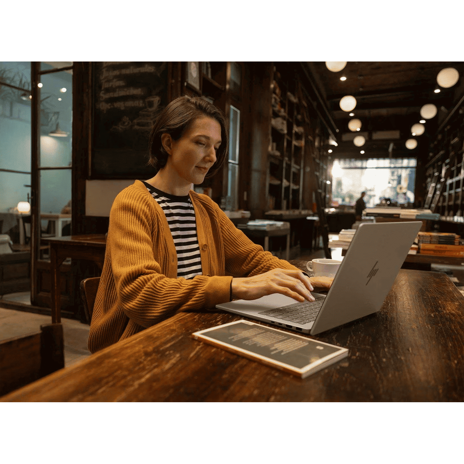 HP OmniBook 7 13-bg1456AU AMD Ryzen AI 7 Thin & Light Laptop (16GB, 512GB SSD, Windows 11 Home, 13.3 inch WQXGA IPS Display, MS Office Home 2024, Glacier Silver, 1 KG) HP OmniBook 7 13-bg1456AU AMD Ryzen AI 7 Thin & Light Laptop (16GB, 512GB SSD, Windows 11 Home, 13.3 inch WQXGA IPS Display, MS Office Home 2024, Glacier Silver, 1 KG)_9