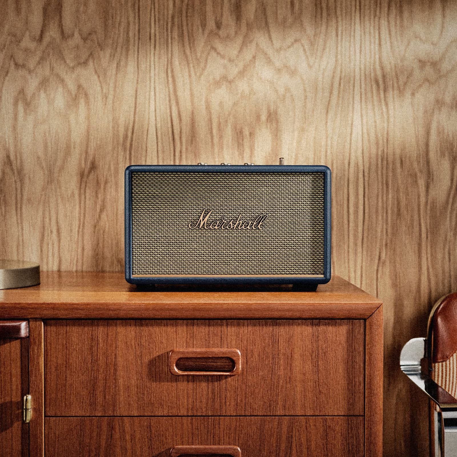 Marshall Action III 60W Portable Bluetooth Speaker (Connect & Control, Stereo Channel, Midnight Blue) Marshall Action III 60W Portable Bluetooth Speaker (Connect & Control, Stereo Channel, Midnight Blue)_8