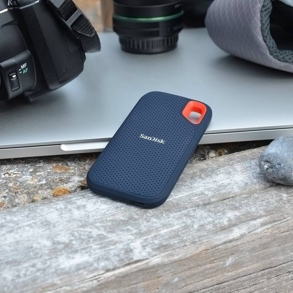SanDisk Extreme 4TB USB Type-C (3.2) Portable Solid State Drive (IP65 Water and Dust Resistance, Black)_6