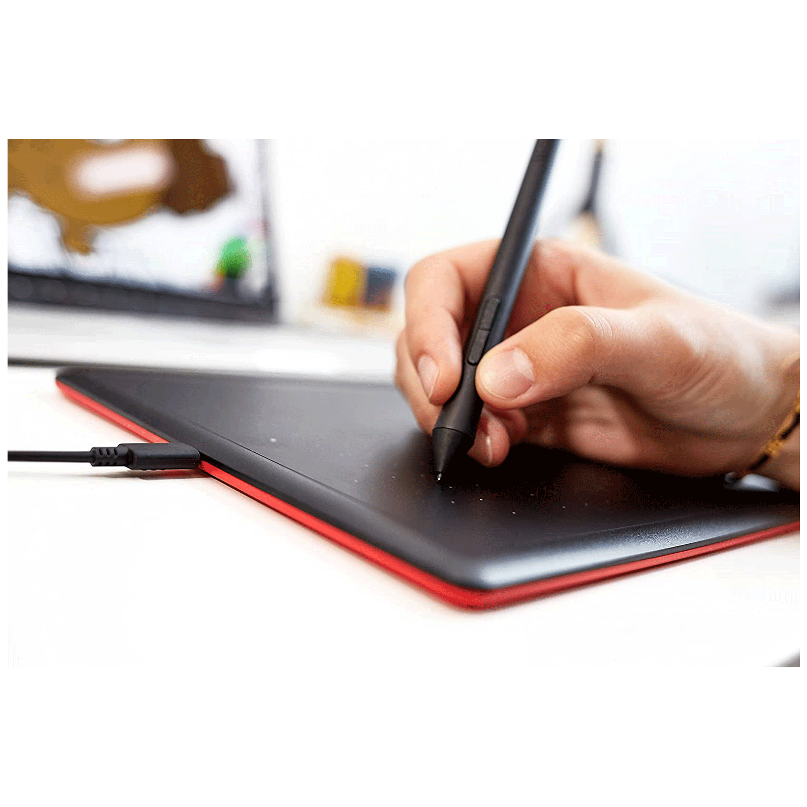 Wacom One By Graphics Tablet (10.01 Inch, Red and Black) Wacom One By Graphics Tablet (10.01 Inch, Red and Black)_7