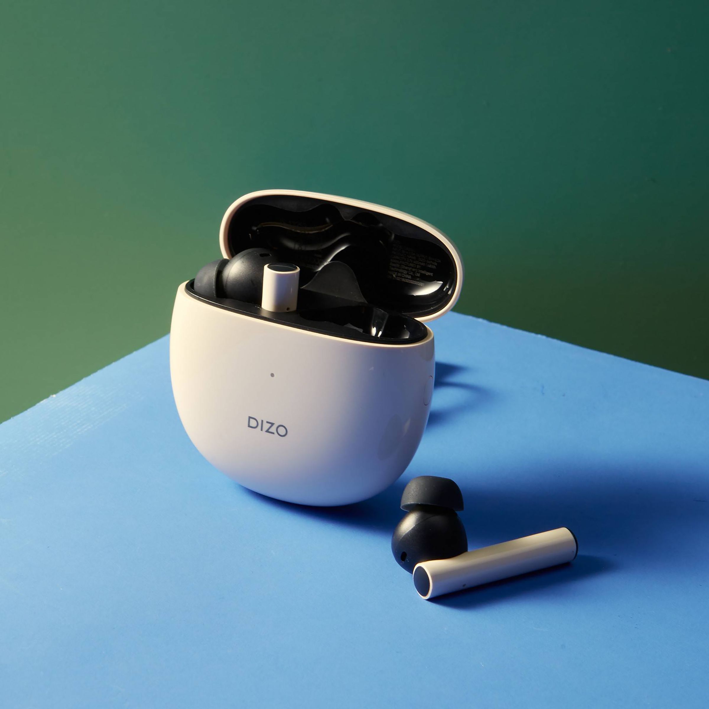 DIZO GoPods DA2001 TWS Earbuds with Active Noise Cancellation (IPX5 Water Resistant, 25 Hours Playback, Creme White)_4