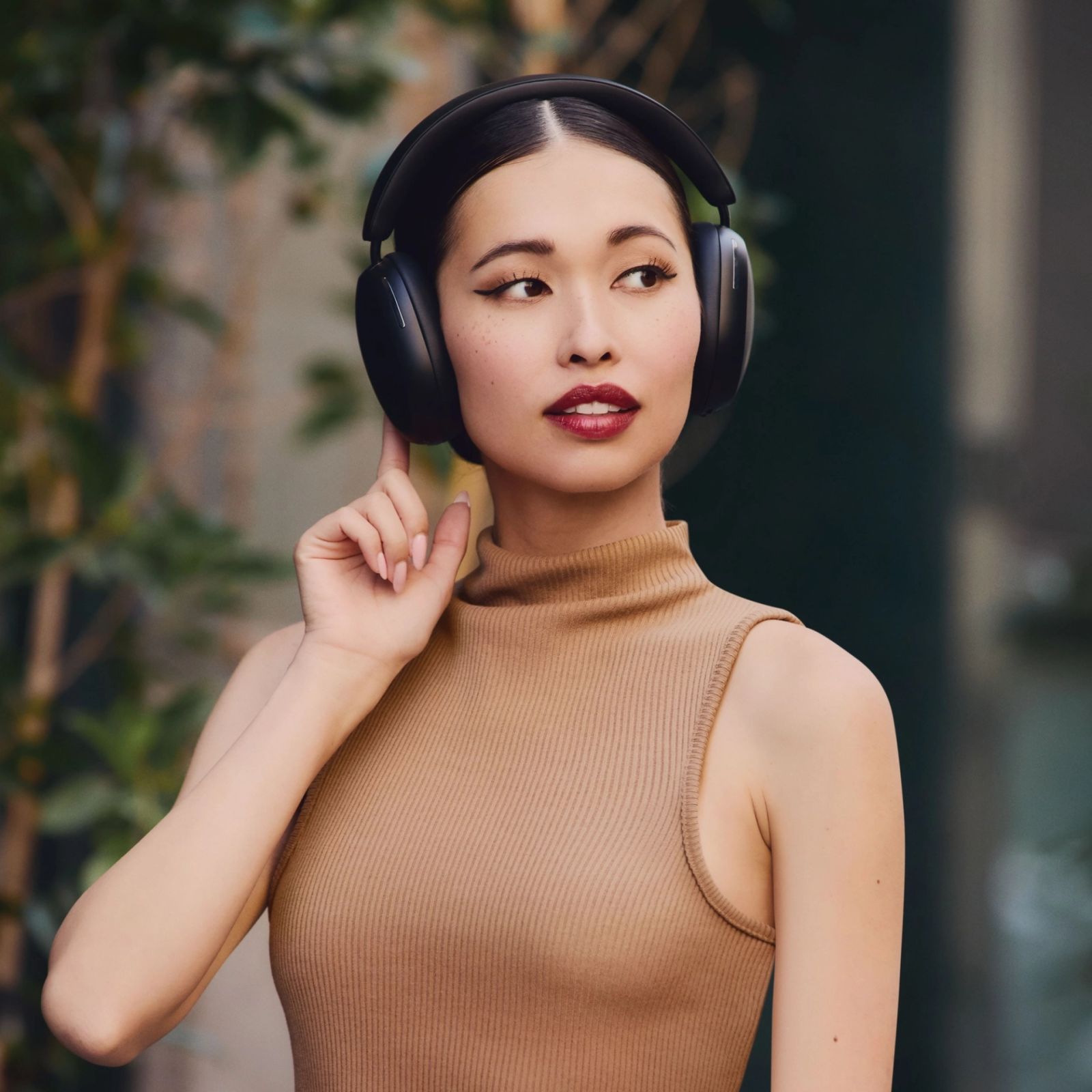 SONOS Ace Bluetooth Headphone with Mic (Active Noise Cancellation, Over Ear, Black)_7
