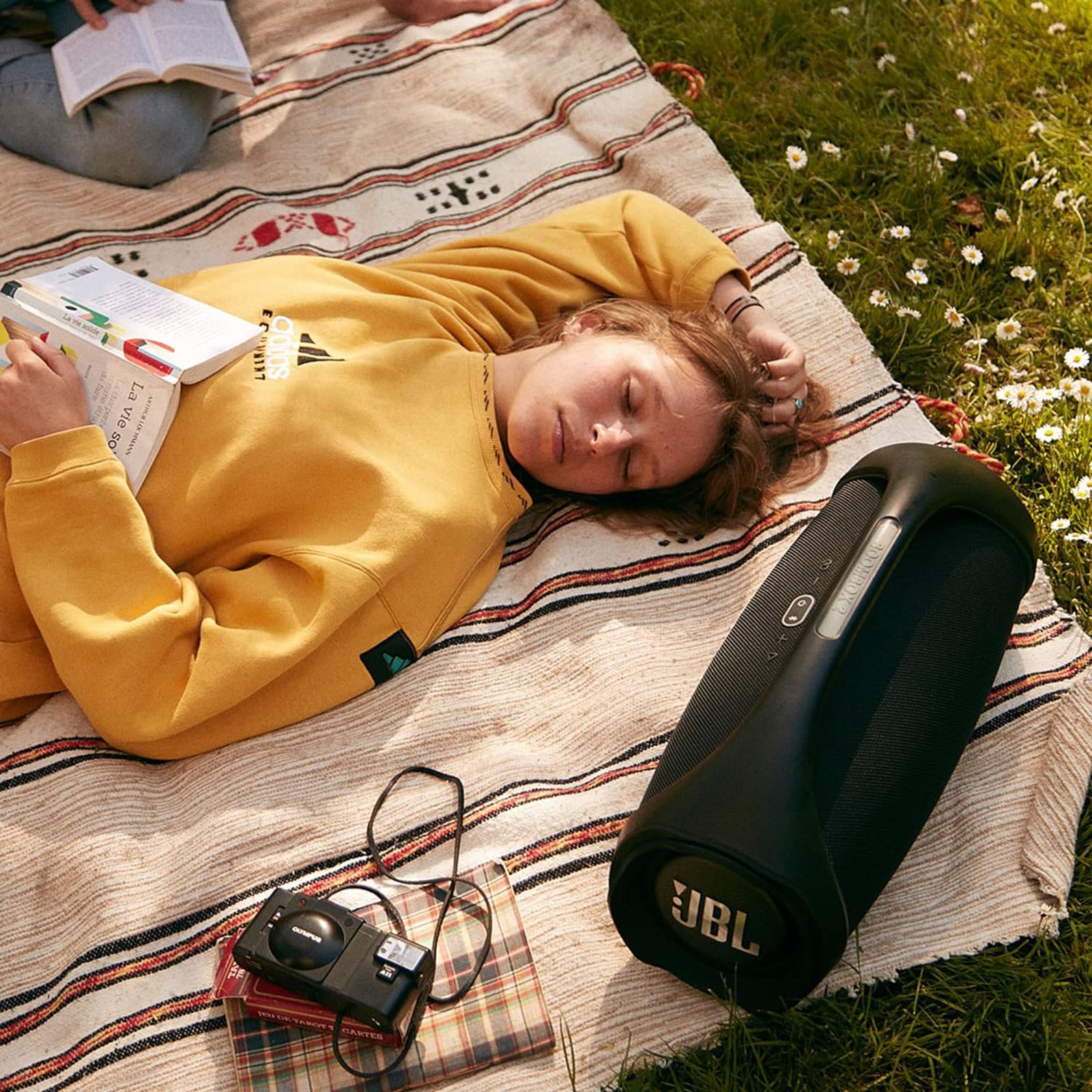 JBL Boombox 2 80W Portable Bluetooth Speaker (IPX7 Waterproof, 24 Hours Playtime, Black) JBL Boombox 2 80W Portable Bluetooth Speaker (IPX7 Waterproof, 24 Hours Playtime, Black)_14