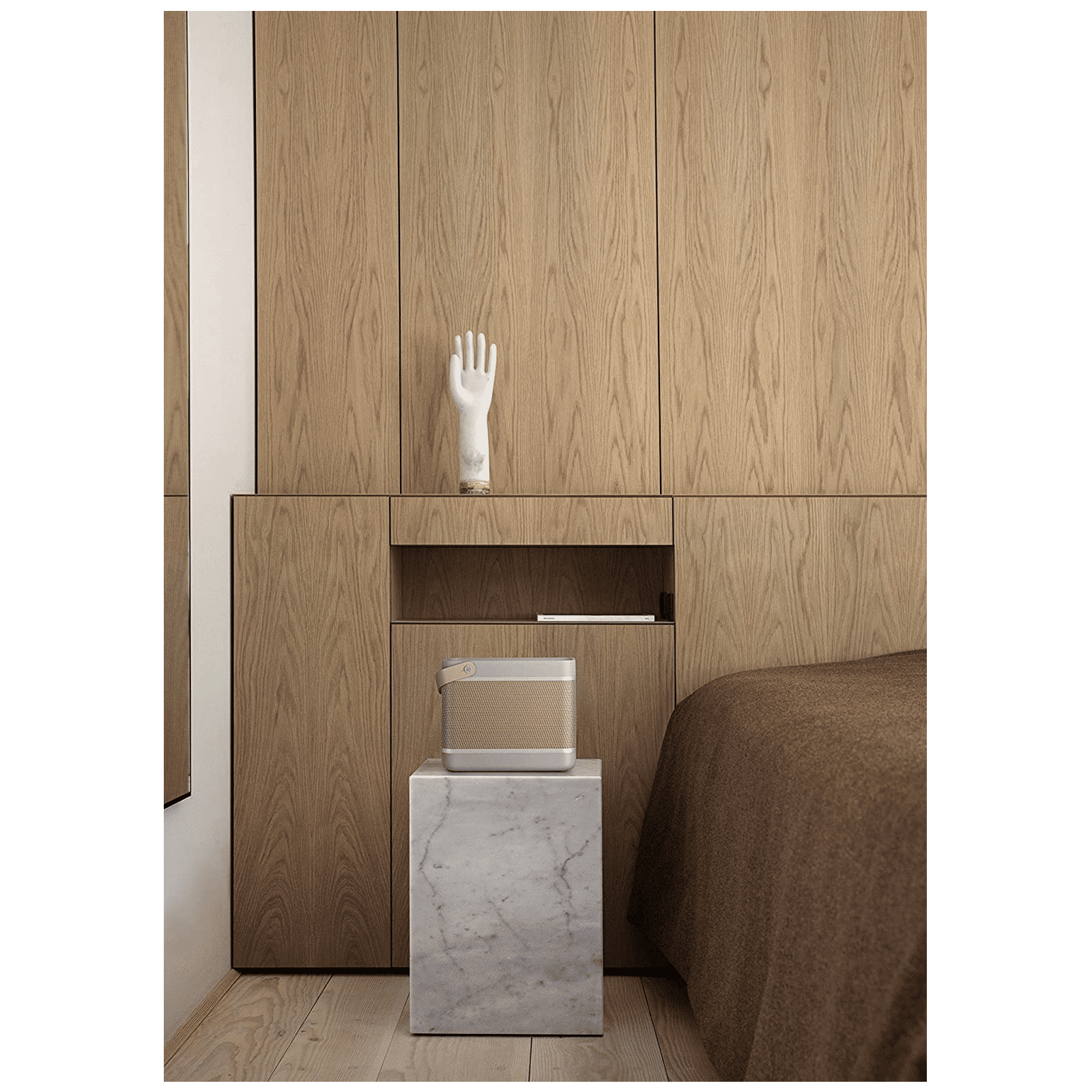 Bang & Olufsen Beolit 20 30W Portable Bluetooth Speaker (8 Hours Playtime, Grey Mist) Bang & Olufsen Beolit 20 30W Portable Bluetooth Speaker (8 Hours Playtime, Grey Mist)_11