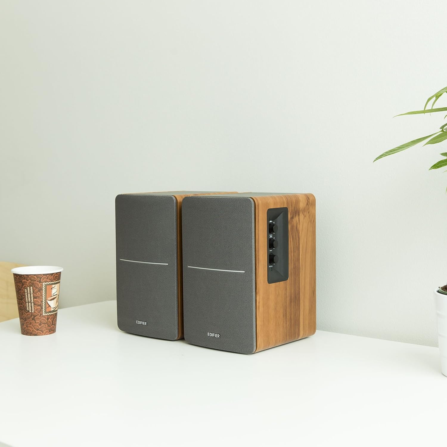EDIFIER 45W RMS Multimedia Speaker (Classic Wooden Enclosure, 2.0 Channel, Brown) EDIFIER 45W RMS Multimedia Speaker (Classic Wooden Enclosure, 2.0 Channel, Brown)_6