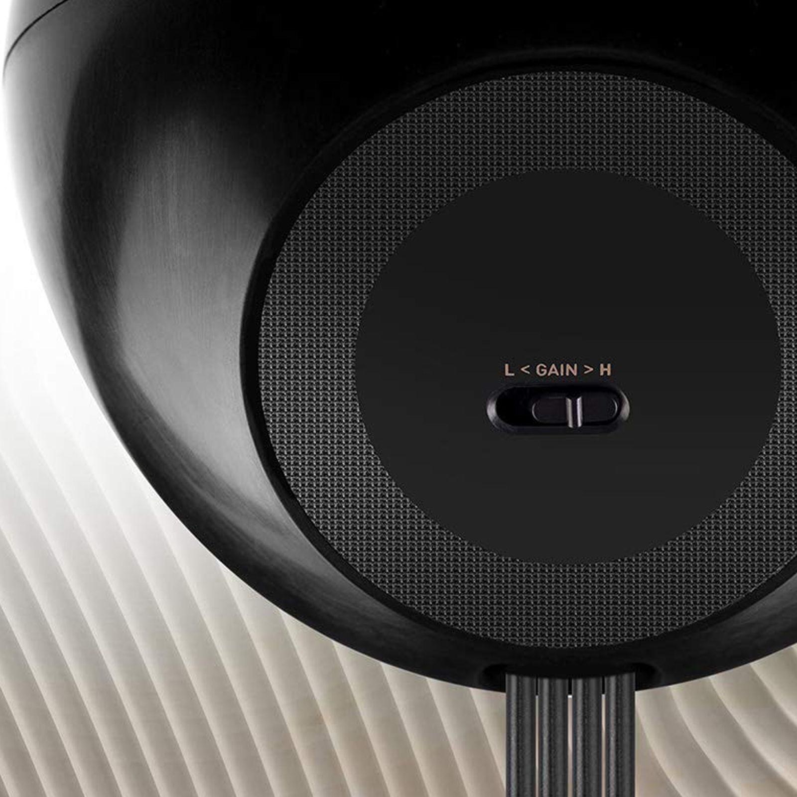 Creative Pebble Plus 16W Multimedia Speaker (45 Degree Elevated Drivers, 2.1 Channel, Black)_6