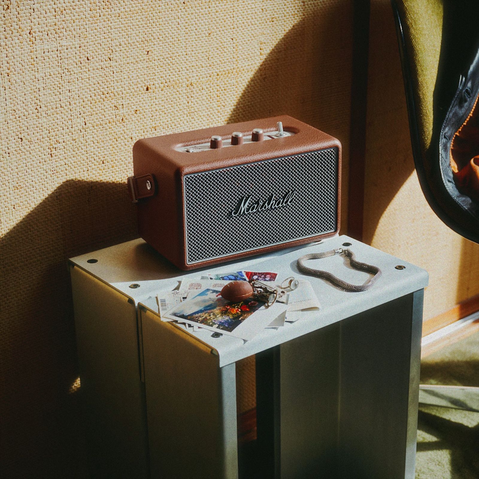 Marshall Kilburn III 36W Portable Bluetooth Speaker (IP54 Water Resistant, 360 Degree True Stereophonic Sound, Stereo Channel, Brown)_9