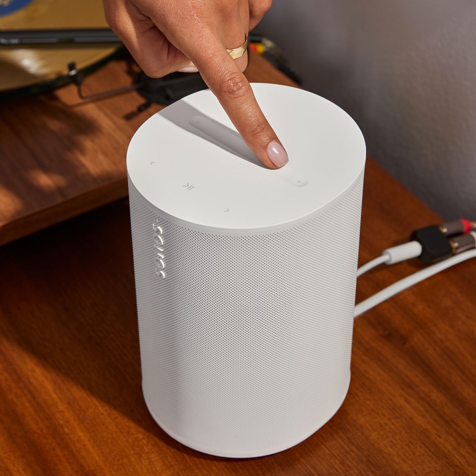 SONOS Era 100 SL Smart Wi-Fi Speaker (Humidity Resistant, White) SONOS Era 100 SL Smart Wi-Fi Speaker (Humidity Resistant, White)_6