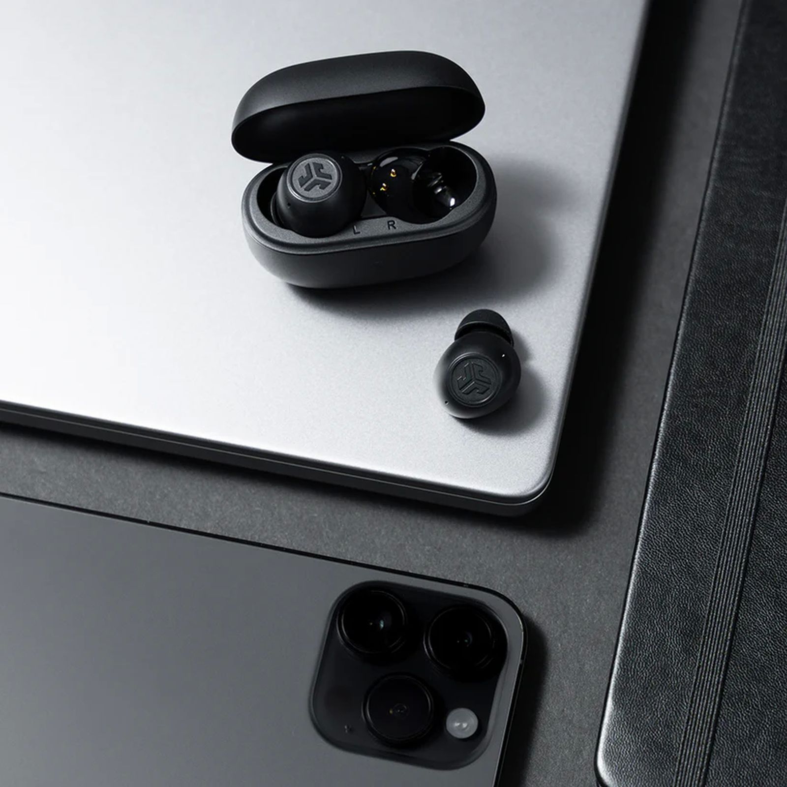 JLAB Go Pop ANC TWS Earbuds with Active Noise Cancellation (IP55 Sweat and Splashproof, Google Fast Pair, Black) JLAB Go Pop ANC TWS Earbuds with Active Noise Cancellation (IP55 Sweat and Splashproof, Google Fast Pair, Black)_5