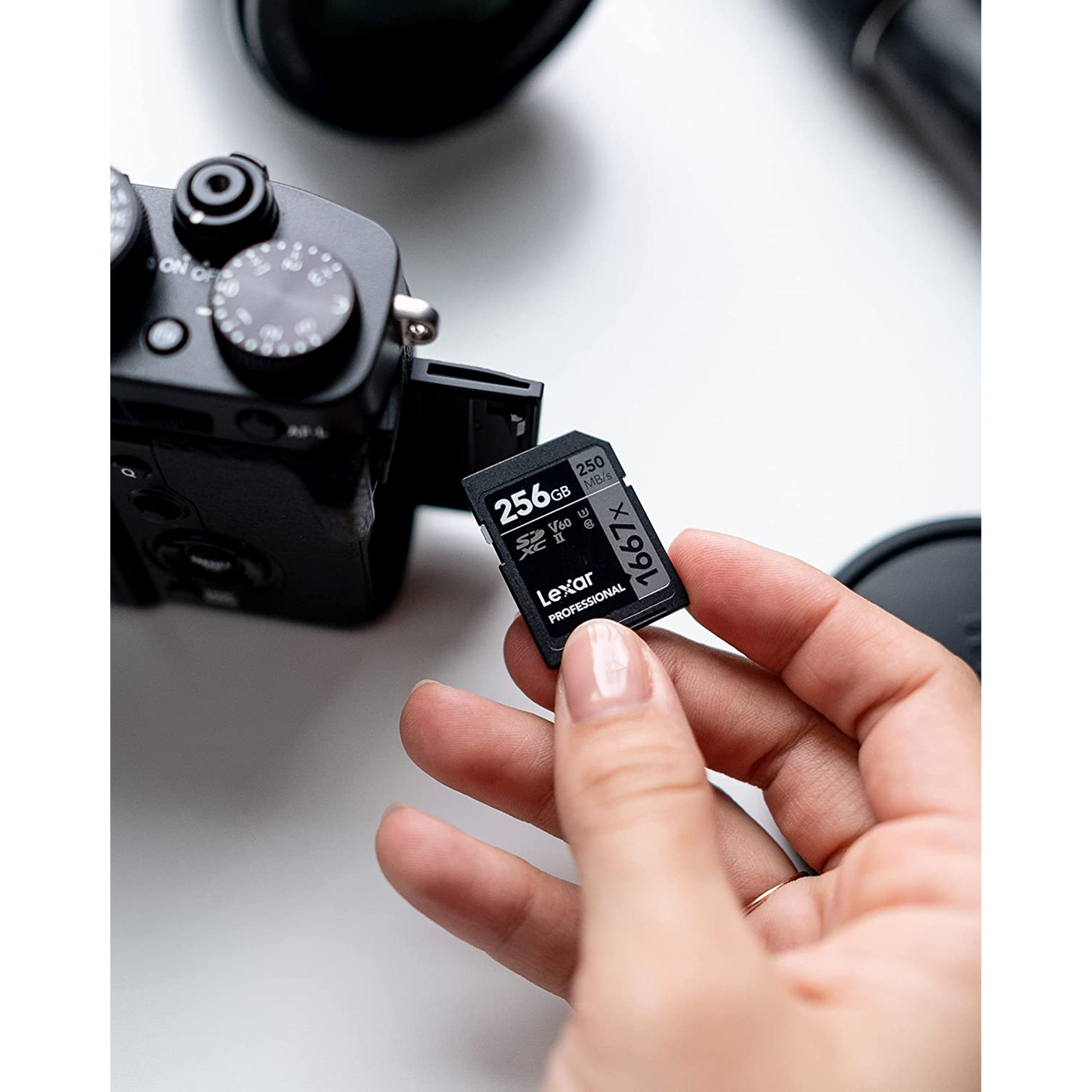 Lexar Professional 1066x SILVER Series SDXC 128GB Class 60, Class 3 250MB/s Memory Card_9