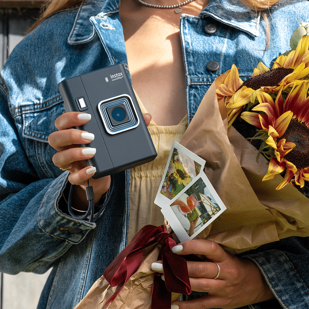 FUJIFILM Instax Mini LiPlay Plus Instant Camera with 10 Instant Films (Midnight Blue) FUJIFILM Instax Mini LiPlay Plus Instant Camera with 10 Instant Films (Midnight Blue)_3
