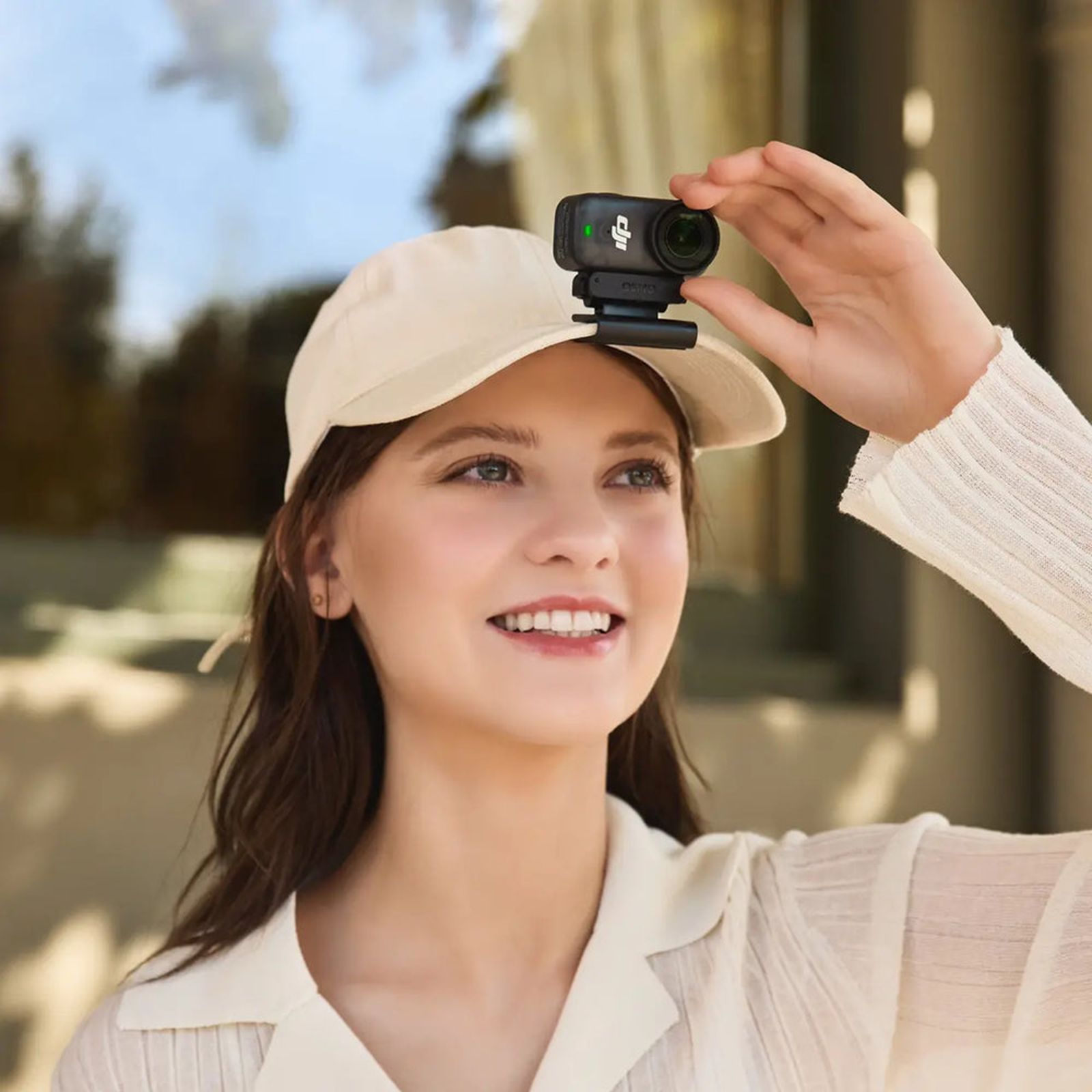 DJI Osmo Nano Standard Combo 4k and 35MP 240 FPS Waterproof Action Camera with 143 Degree Wide FOV (Black)_5