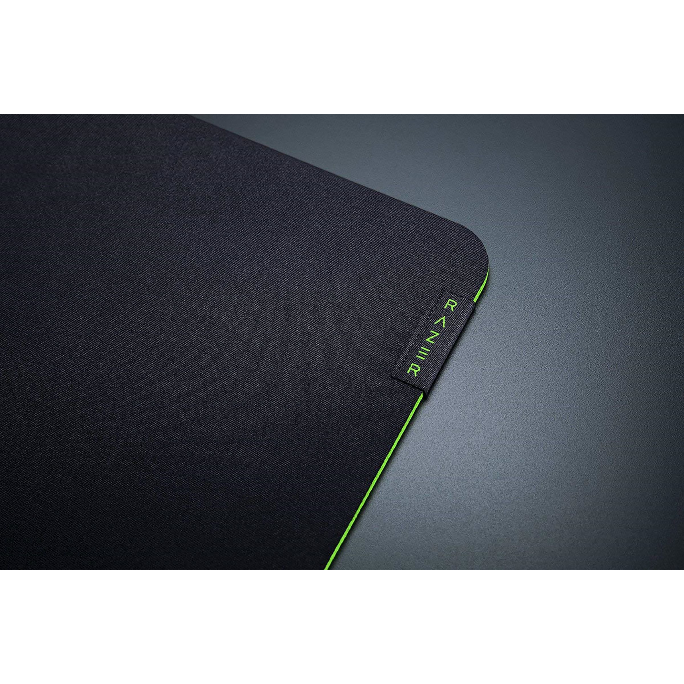 RAZER Gigantus Gaming Mouse Pad (High-Density Rubber Foam, RZ02-03330400-R3M1, Black) RAZER Gigantus Gaming Mouse Pad (High-Density Rubber Foam, RZ02-03330400-R3M1, Black)_6