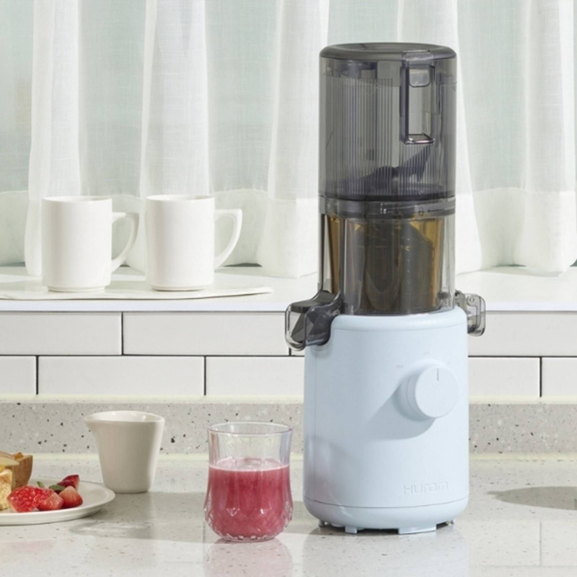 Hurom Easy Series 100 Watt Cold Press Juicer (43 RPM, Convenient with Minimal Touches, Charcoal) Hurom Easy Series 100 Watt Cold Press Juicer (43 RPM, Convenient with Minimal Touches, Charcoal)_11