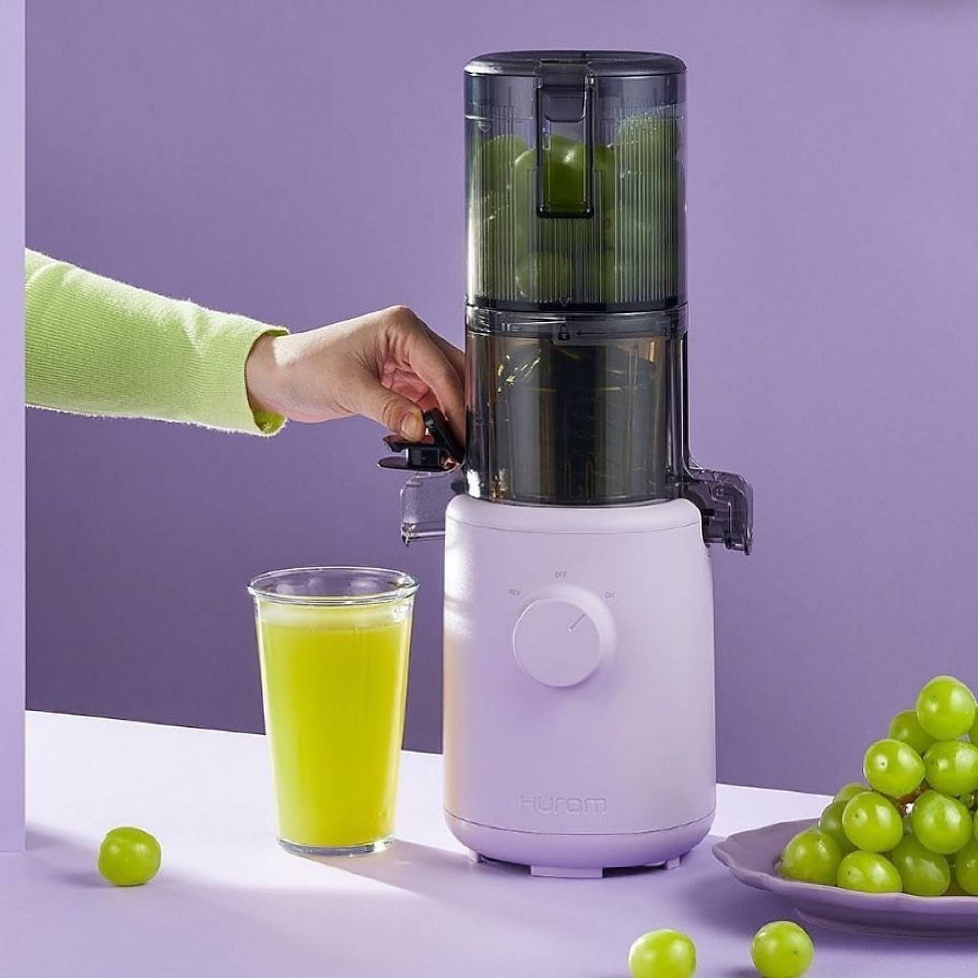 Hurom Easy Series 100 Watt Cold Press Juicer (43 RPM, Convenient with Minimal Touches, Charcoal) Hurom Easy Series 100 Watt Cold Press Juicer (43 RPM, Convenient with Minimal Touches, Charcoal)_12