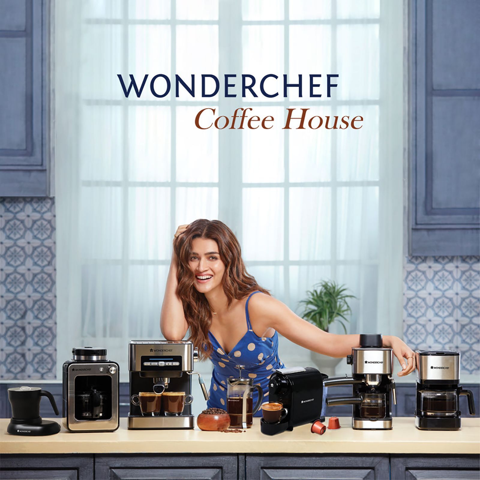 WONDERCHEF Regalia 850 Watt 2 Cups Semi-Automatic Espresso, Cappuccino, Latte, Macchiato & Ristretto Coffee Maker with Anti Slip Base (Black & Silver)_14