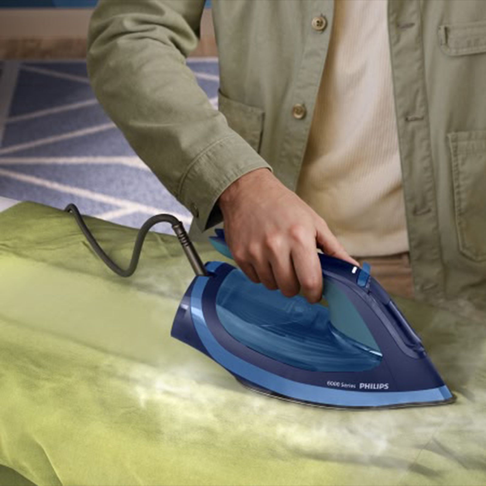 PHILIPS 6000 Series 2800 Watts 300ml Steam Iron (Built-in Calc-Clean, Aqua Blue) PHILIPS 6000 Series 2800 Watts 300ml Steam Iron (Built-in Calc-Clean, Aqua Blue)_18