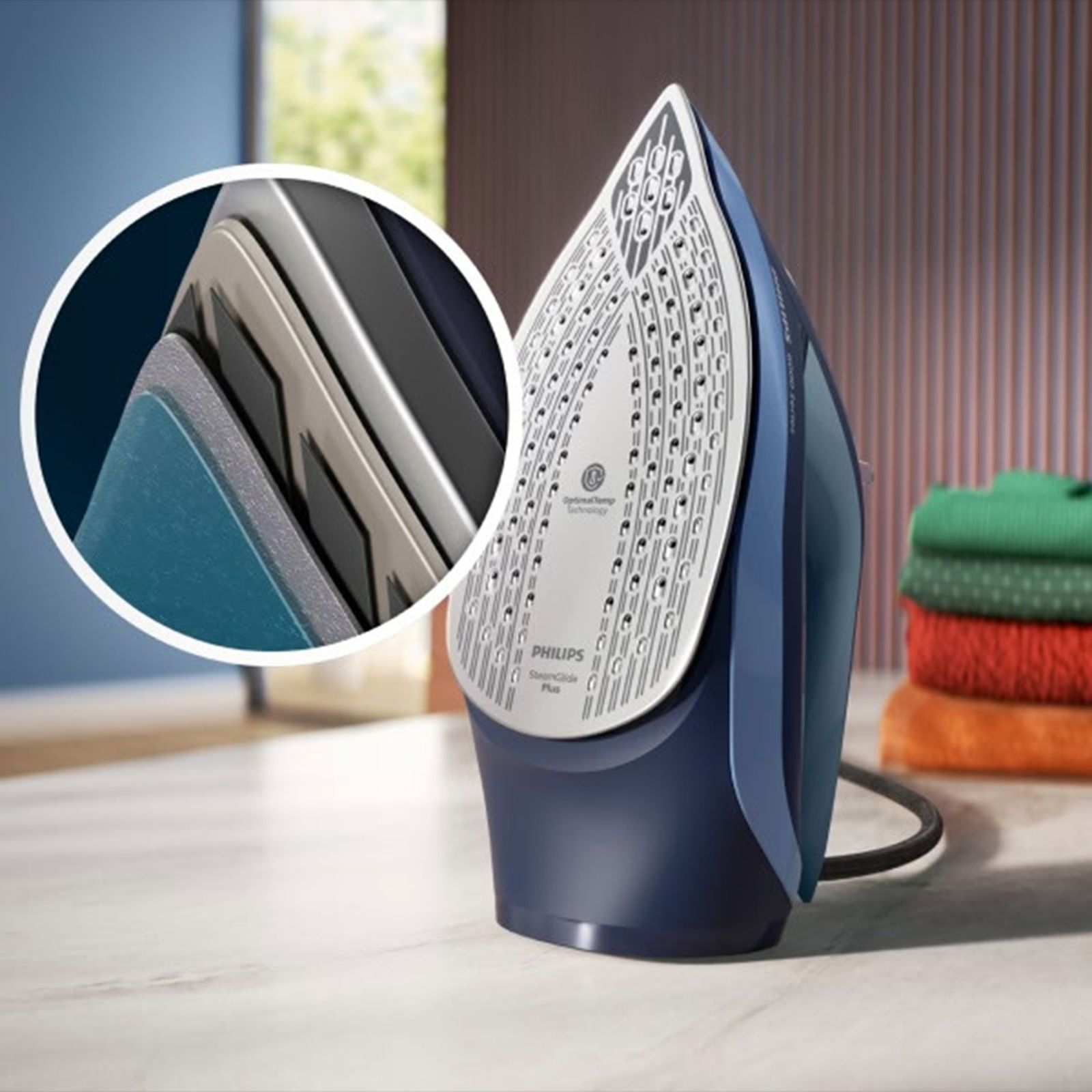 PHILIPS 6000 Series 2800 Watts 300ml Steam Iron (Built-in Calc-Clean, Aqua Blue) PHILIPS 6000 Series 2800 Watts 300ml Steam Iron (Built-in Calc-Clean, Aqua Blue)_7