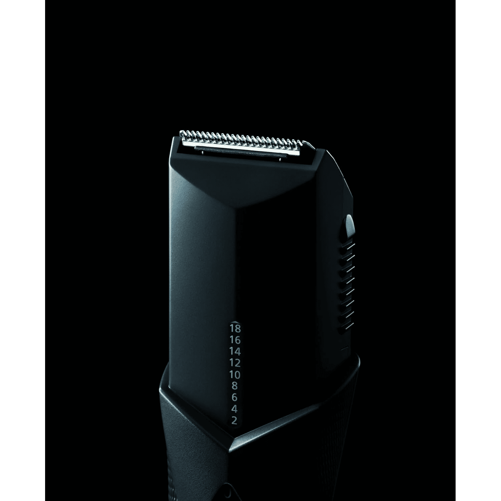 Panasonic ER-GB30 Cordless Dry Trimmer for Body Grooming, Beard & Moustache with 8 Length Settings for Men (30mins Runtime, Quick Adjust Dial, Black)_10