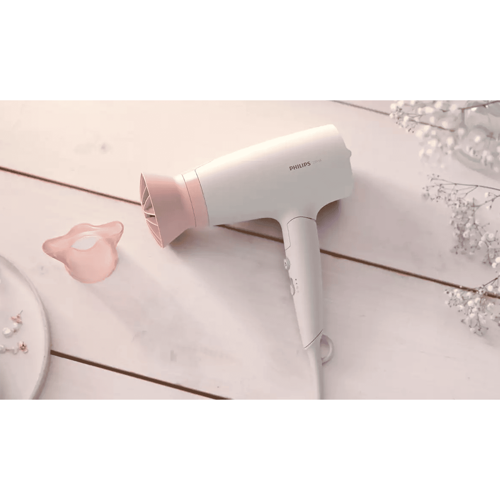 PHILIPS 3000 Series Hair Dryer with 3 Heat Settings & Cool Air Function (Thermo Protect Technology, White & Pink) PHILIPS 3000 Series Hair Dryer with 3 Heat Settings & Cool Air Function (Thermo Protect Technology, White & Pink)_6