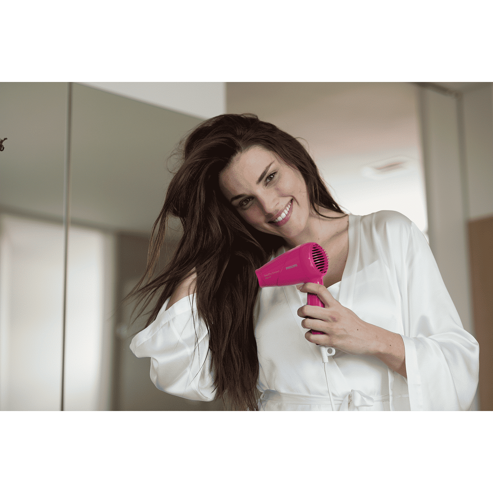 PHILIPS SalonDry Hair Dryer with 2 Heat Settings (Narrow Concentrator, Pink) PHILIPS SalonDry Hair Dryer with 2 Heat Settings (Narrow Concentrator, Pink) _7