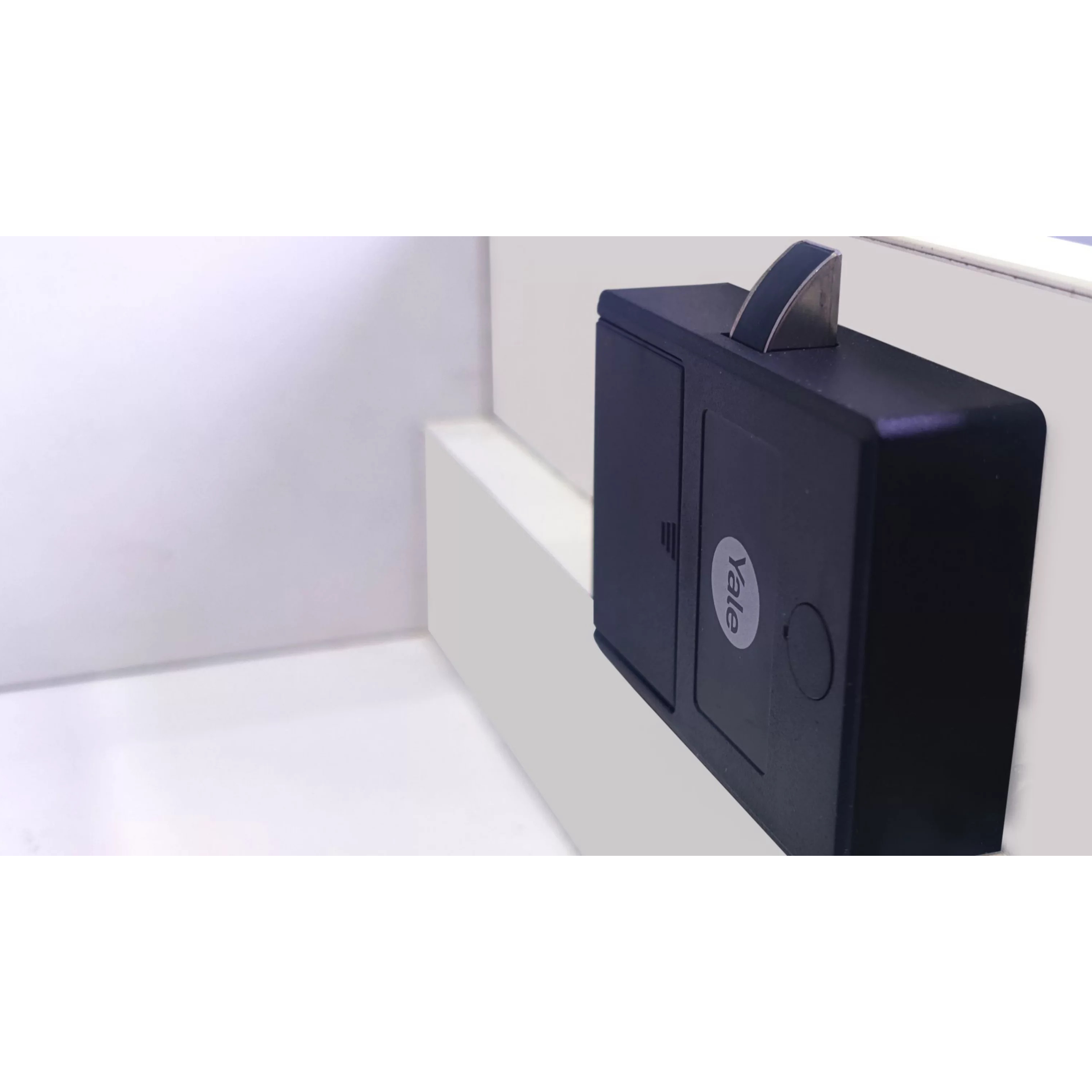 Yale Smart Locks (Power Bank Support, YLDRPB- IV, Ivory)_3