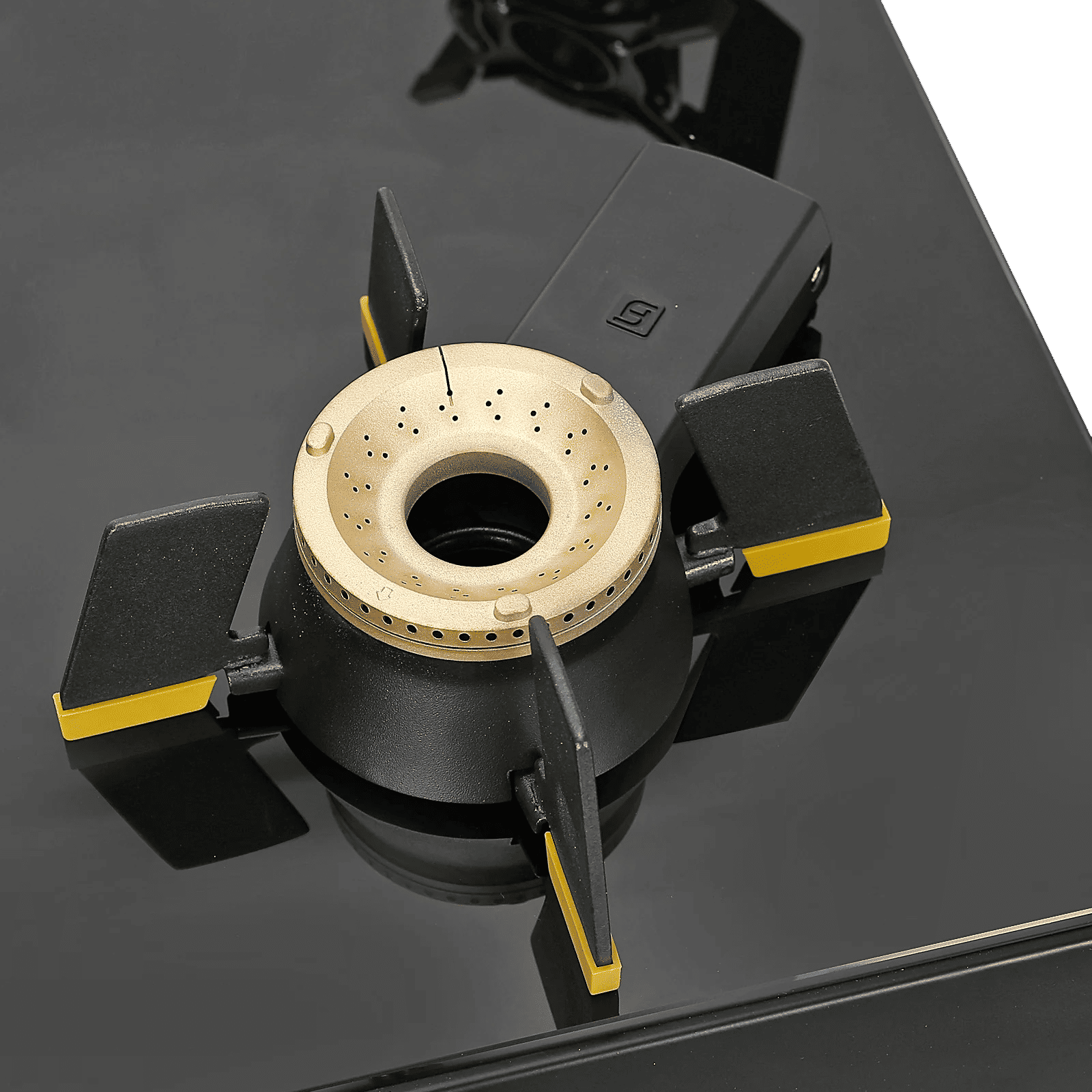 FABER GENIUS 704 BK Toughened Glass Top 4 Burner Manual Hob (Cast Iron Pan Support, Black) FABER GENIUS 704 BK Toughened Glass Top 4 Burner Manual Hob (Cast Iron Pan Support, Black)_4