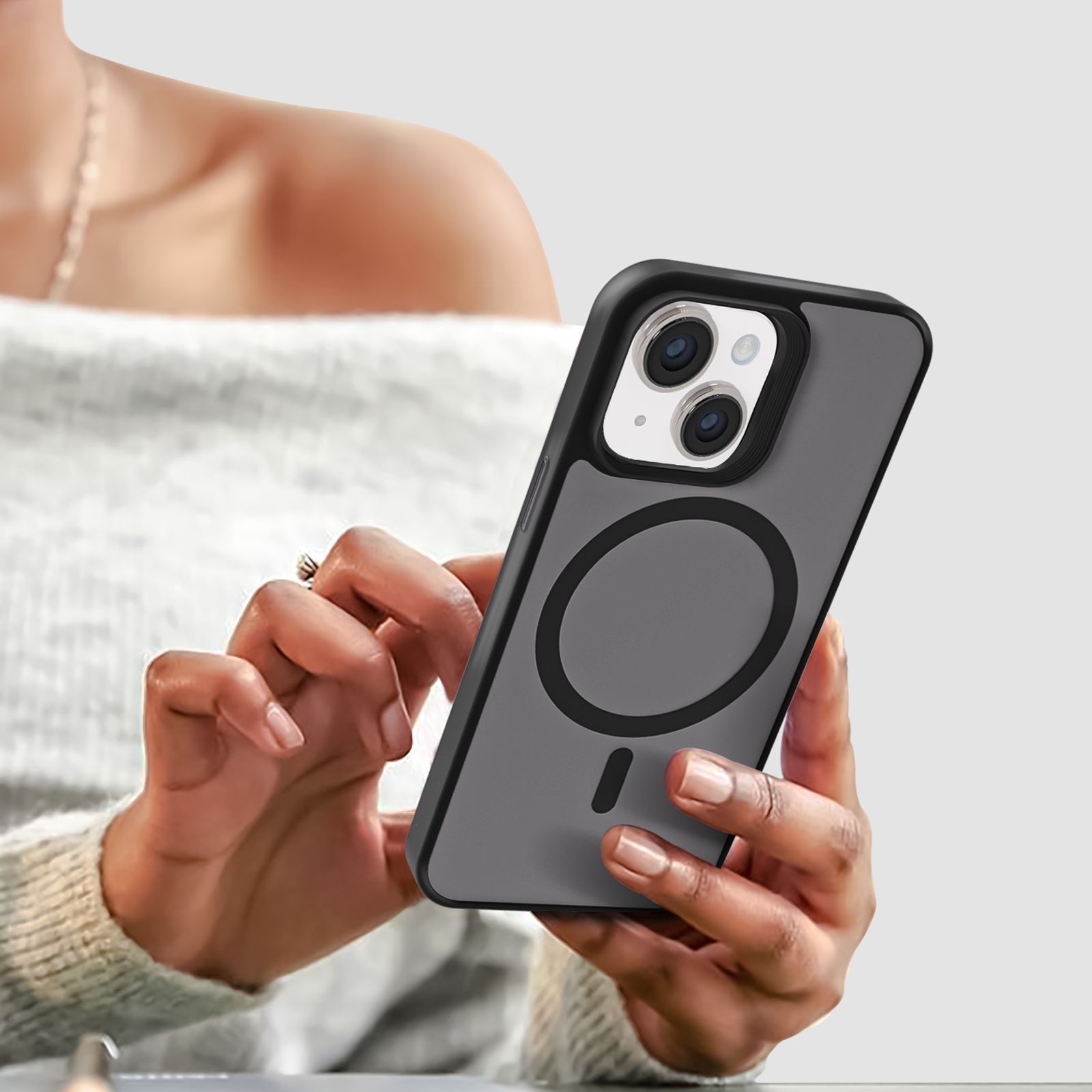 Croma Hard Polycarbonate Back Cover for Apple iPhone 15 Plus (MagSafe Compatible, Grey)_4