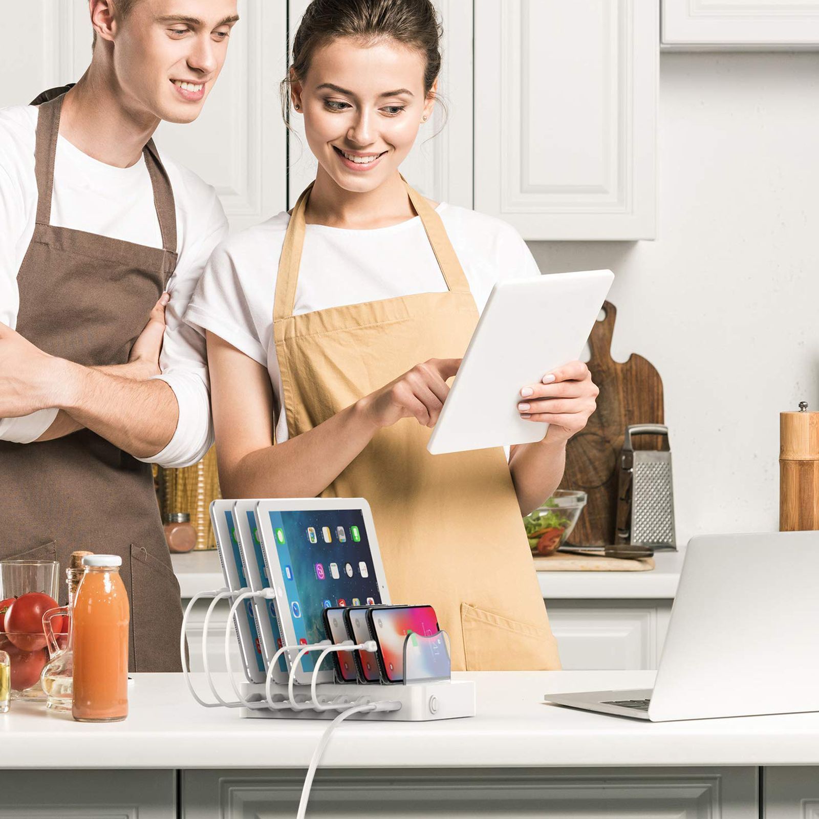 Soopii 22W Type A 4-Port Fast Charging Station (Type A to Type C, Type A to Micro USB & Type A to Lightning Cable, VoltageBoost Technology, White) Soopii 22W Type A 4-Port Fast Charging Station (Type A to Type C, Type A to Micro USB & Type A to Lightning Cable, VoltageBoost Technology, White)_8