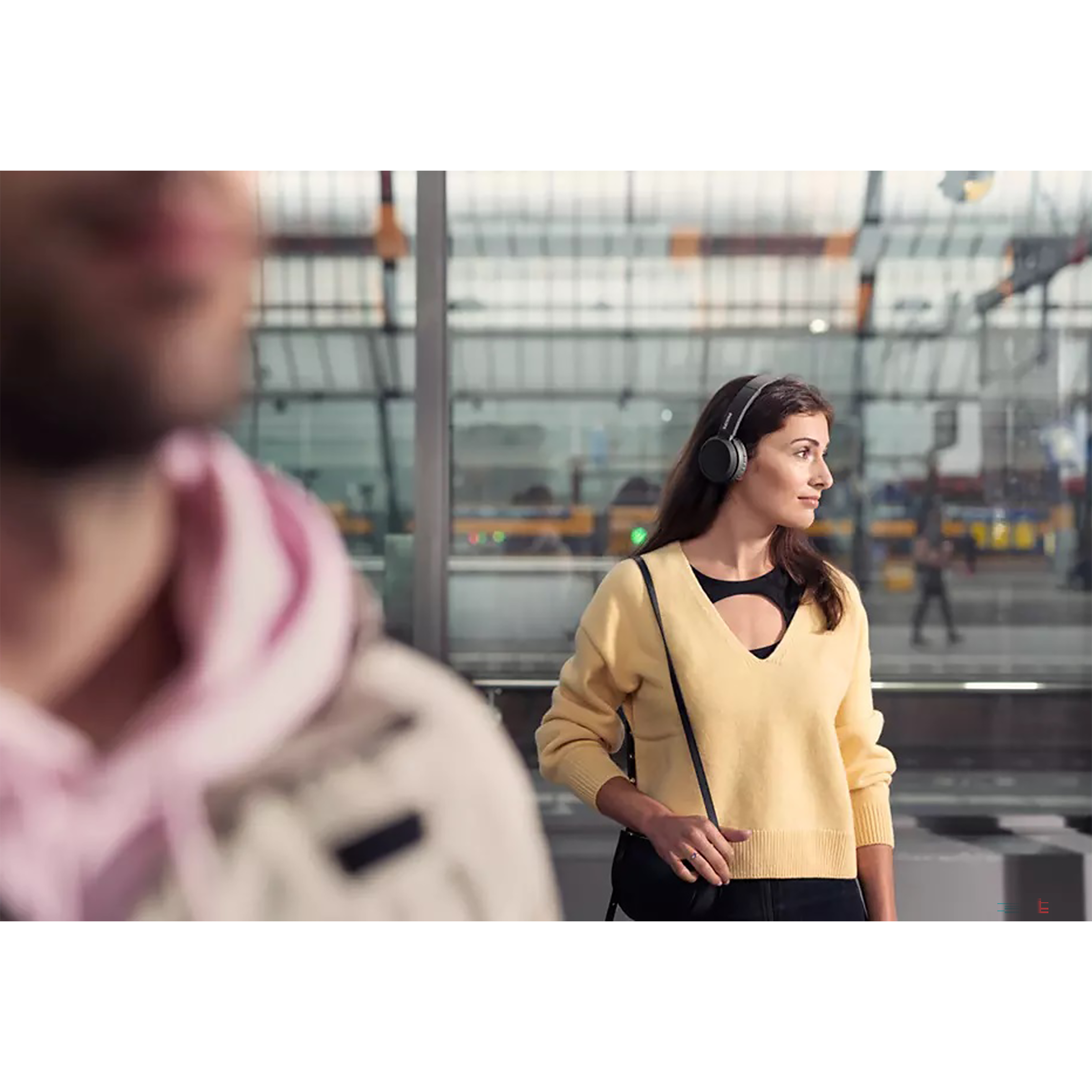 PHILIPS TAH4205BK/00 Bluetooth Headphone with Mic (29 Hours Playback, On Ear, Black)_5