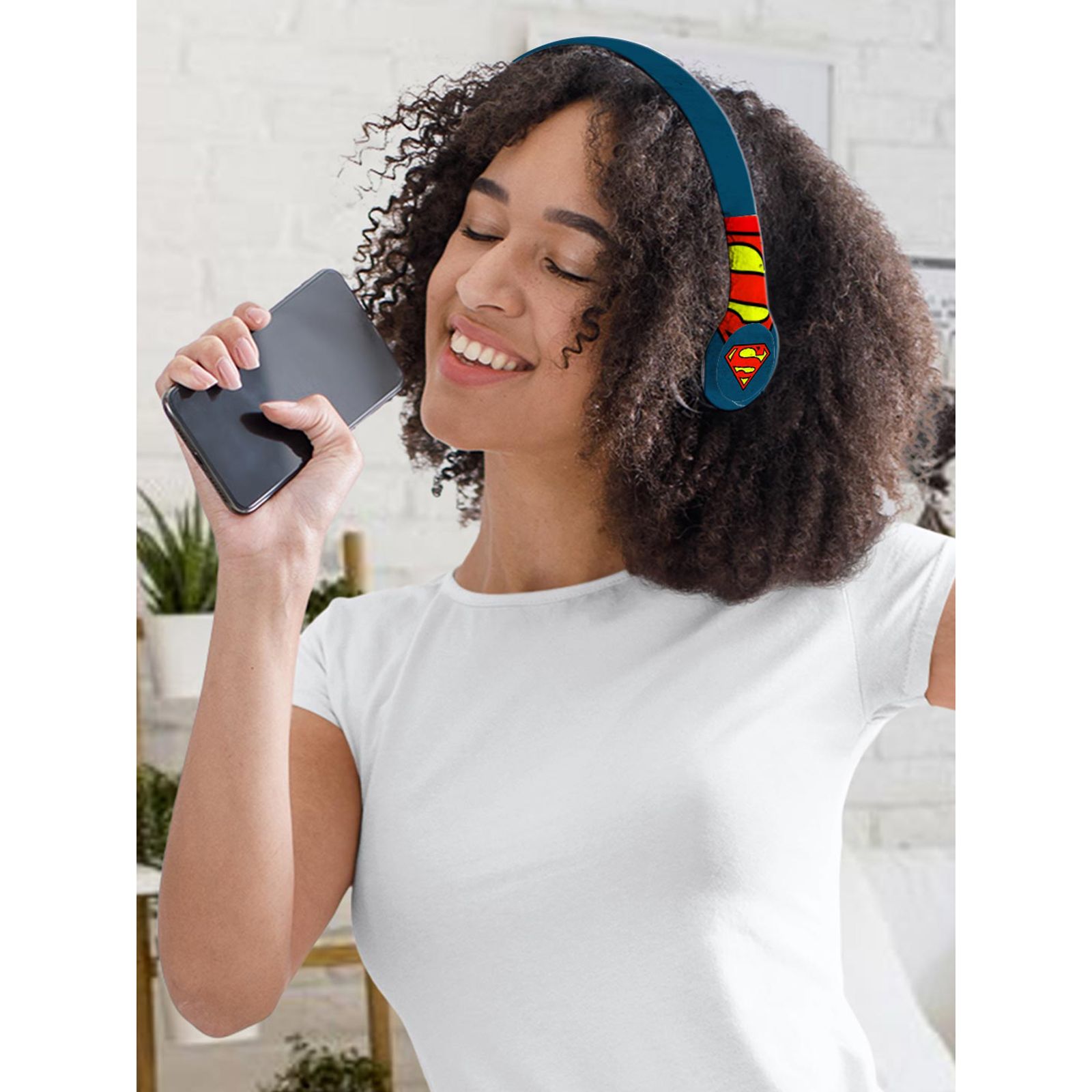 macmerise Overload Superman - Decibel SODCIBLDC4250 Bluetooth Headphone with Mic (Passive Noise Cancellation, On Ear, Multicolor)_11