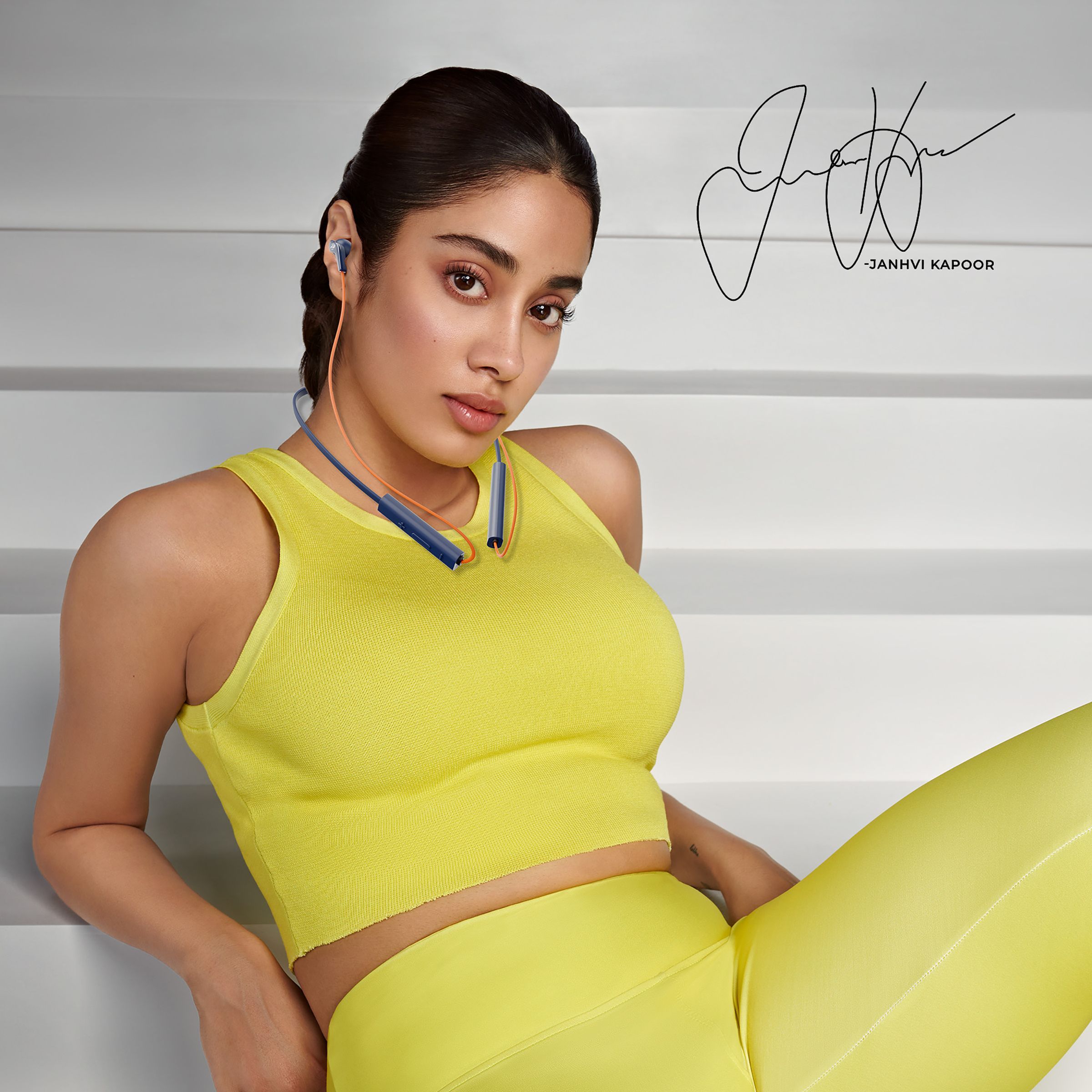 ZEBRONICS Yoga 4 In-Ear Wireless Earphone with Mic (Bluetooth 5.2, Voice Assistant Support, Blue) ZEBRONICS Yoga 4 In-Ear Wireless Earphone with Mic (Bluetooth 5.2, Voice Assistant Support, Blue)_5