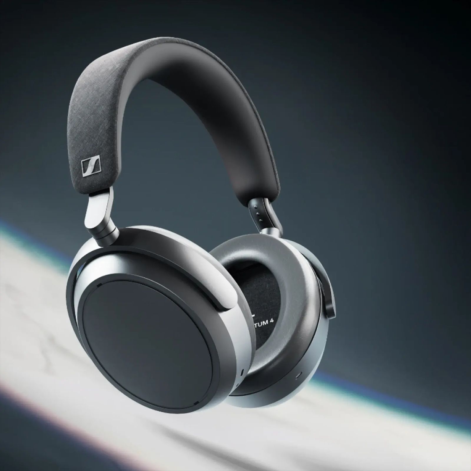 SENNHEISER Momentum 4 700383 Bluetooth Headphone with Mic (Hybrid Adaptive ANC, Over Ear, Graphite)_5