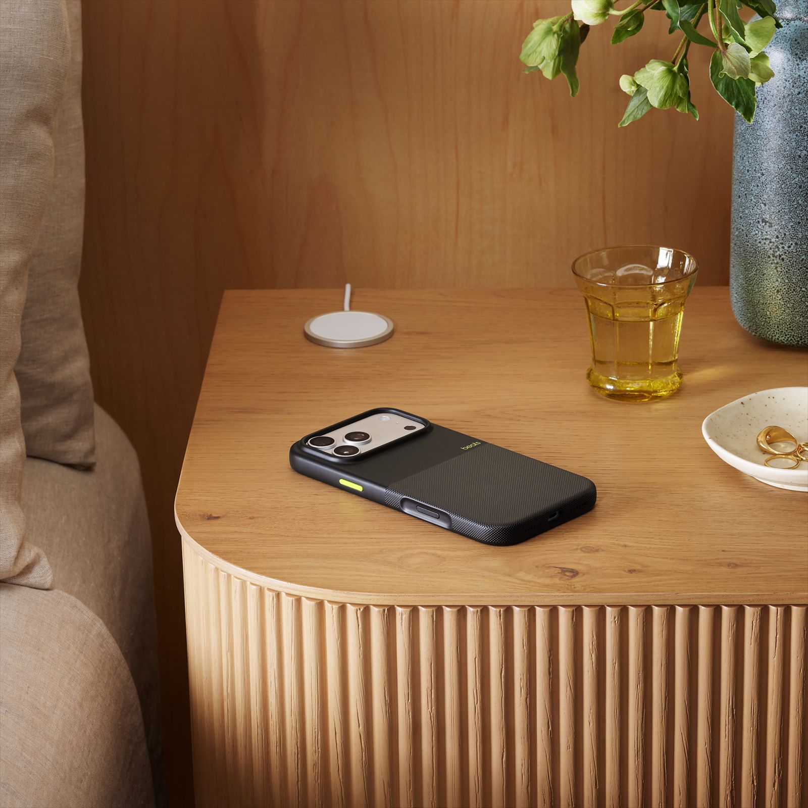 beats Soft TPU Back Cover for Apple iPhone 17 Pro Max (Compatible with MagSafe & Camera Control, Everest Black)_4