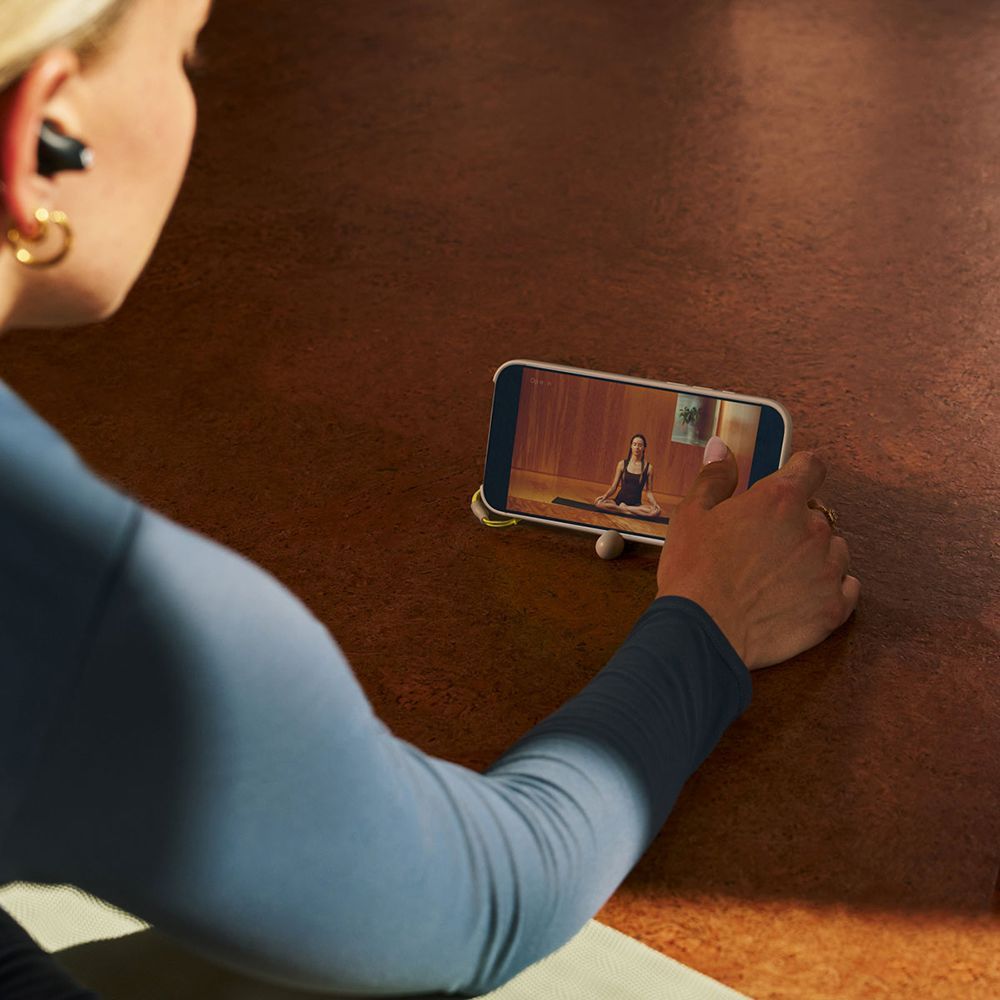 beats Polycarbonate & Plastic Hard Back Cover for Apple iPhone 17 (MagSafe Charging Compatible, Lime Stone)_3