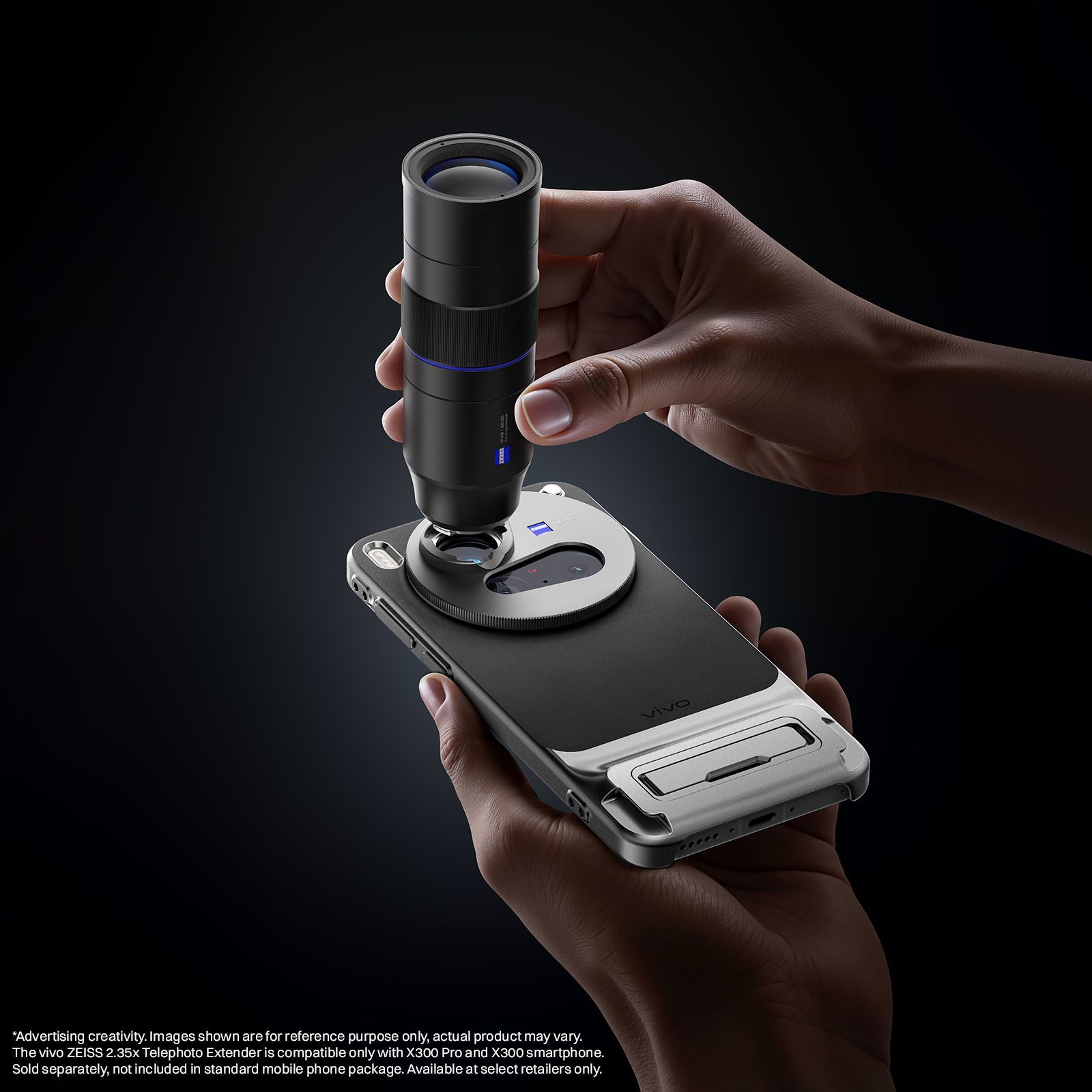 vivo ZEISS 2.35x 200mm Telephoto Zoom Lens Extender for vivo X300 Pro (Snap-on Structure)_1