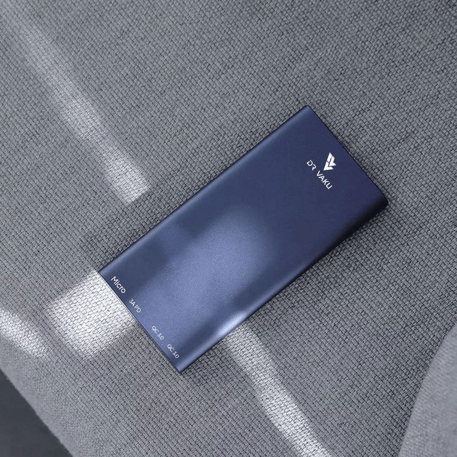 Vaku 10000 mAh 20W Fast Charging Power Bank (1 Micro USB Type B, 1 Type C & 2 Type A Ports, LED Charging Indicator, Black)_5