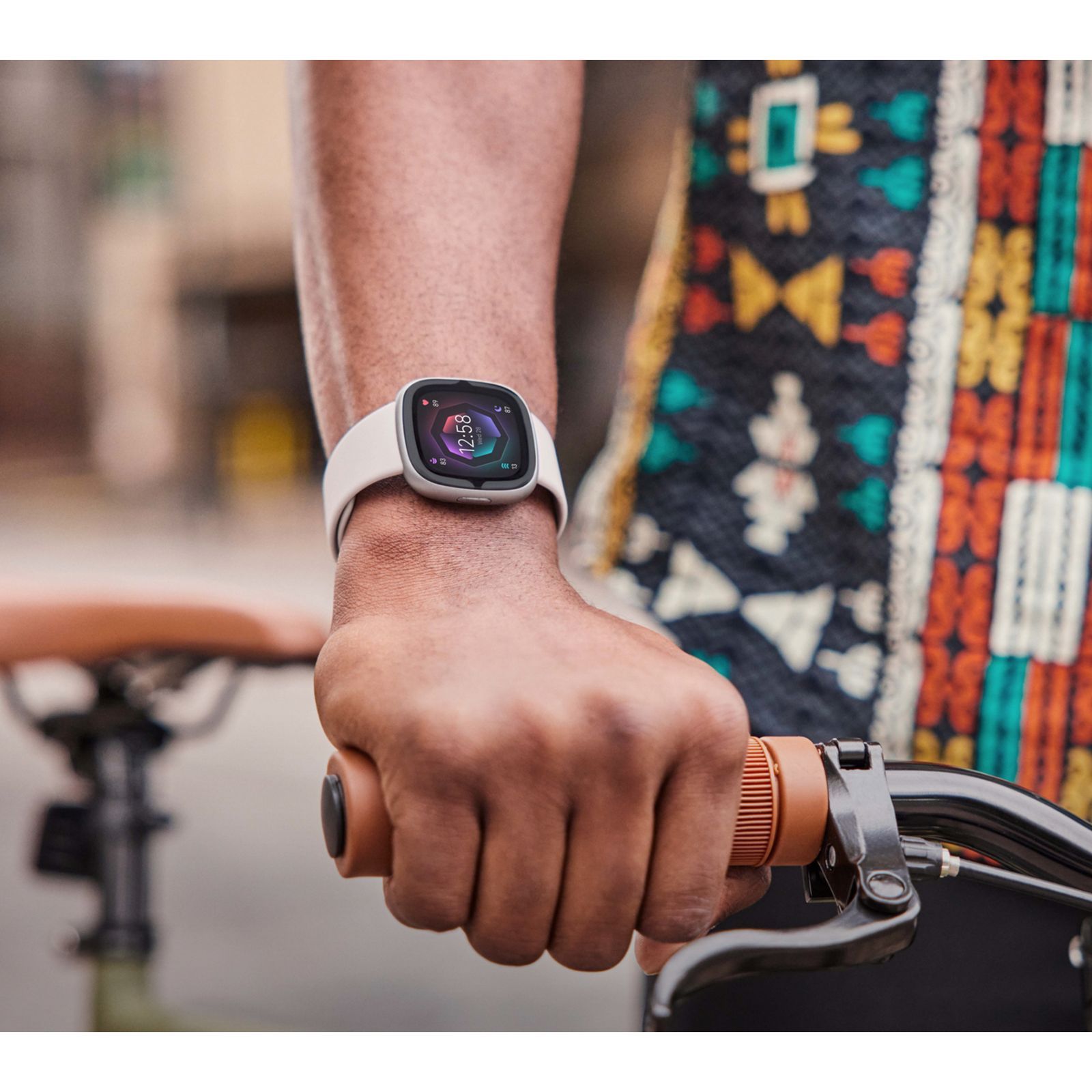 fitbit Sense 2 Smartwatch with Stress Management (1.58 Inch Always-On AMOLED Display, Water Resistant, Lunar White Strap)_11