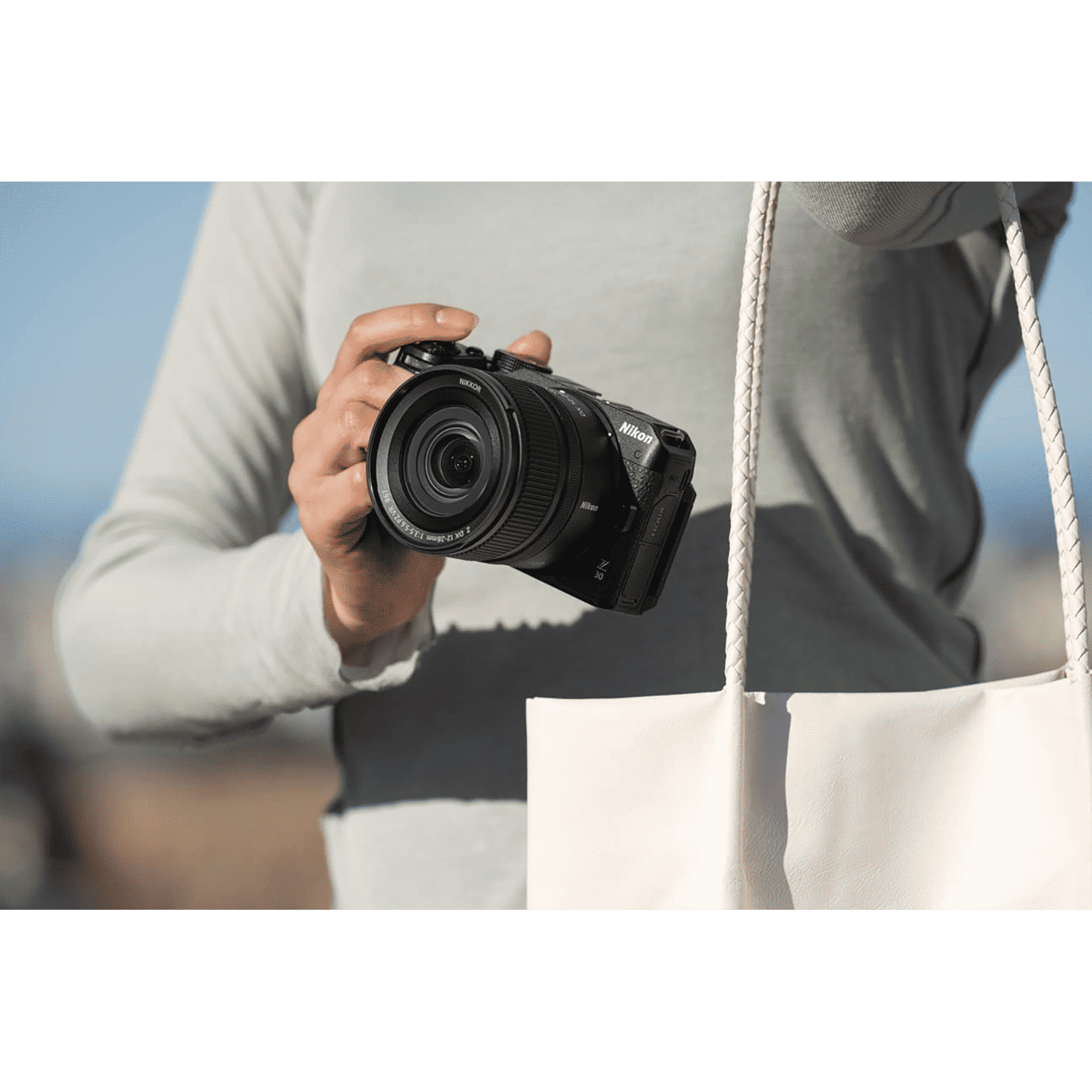 Nikon Nikkor Z DX 12 - 28 mm f/3.5-5.6 Wide Angle Lens (7 Rounded Diaphragm Opening, JMA719DA, Black) Nikon Nikkor Z DX 12 - 28 mm f/3.5-5.6 Wide Angle Lens (7 Rounded Diaphragm Opening, JMA719DA, Black)_9