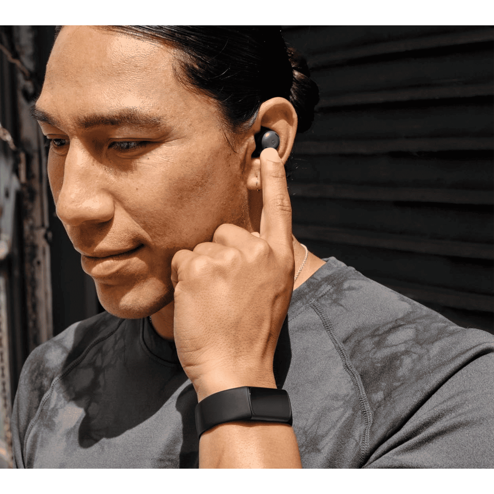 fitbit Charge 6 Fitness Tracker with Stress Management (1.03 Inch, 5ATM Water Resistance, Obsidian & Black Aluminium Strap) fitbit Charge 6 Fitness Tracker with Stress Management (1.03 Inch, 5ATM Water Resistance, Obsidian & Black Aluminium Strap)_6